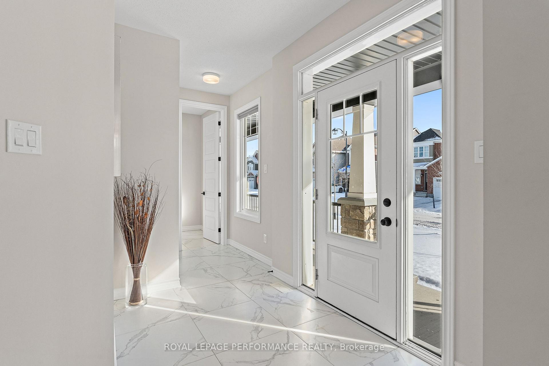 Photo 5 of 838 Regulus Ridge, Ottawa, Barrhaven - Half Moon Bay — HOMEH