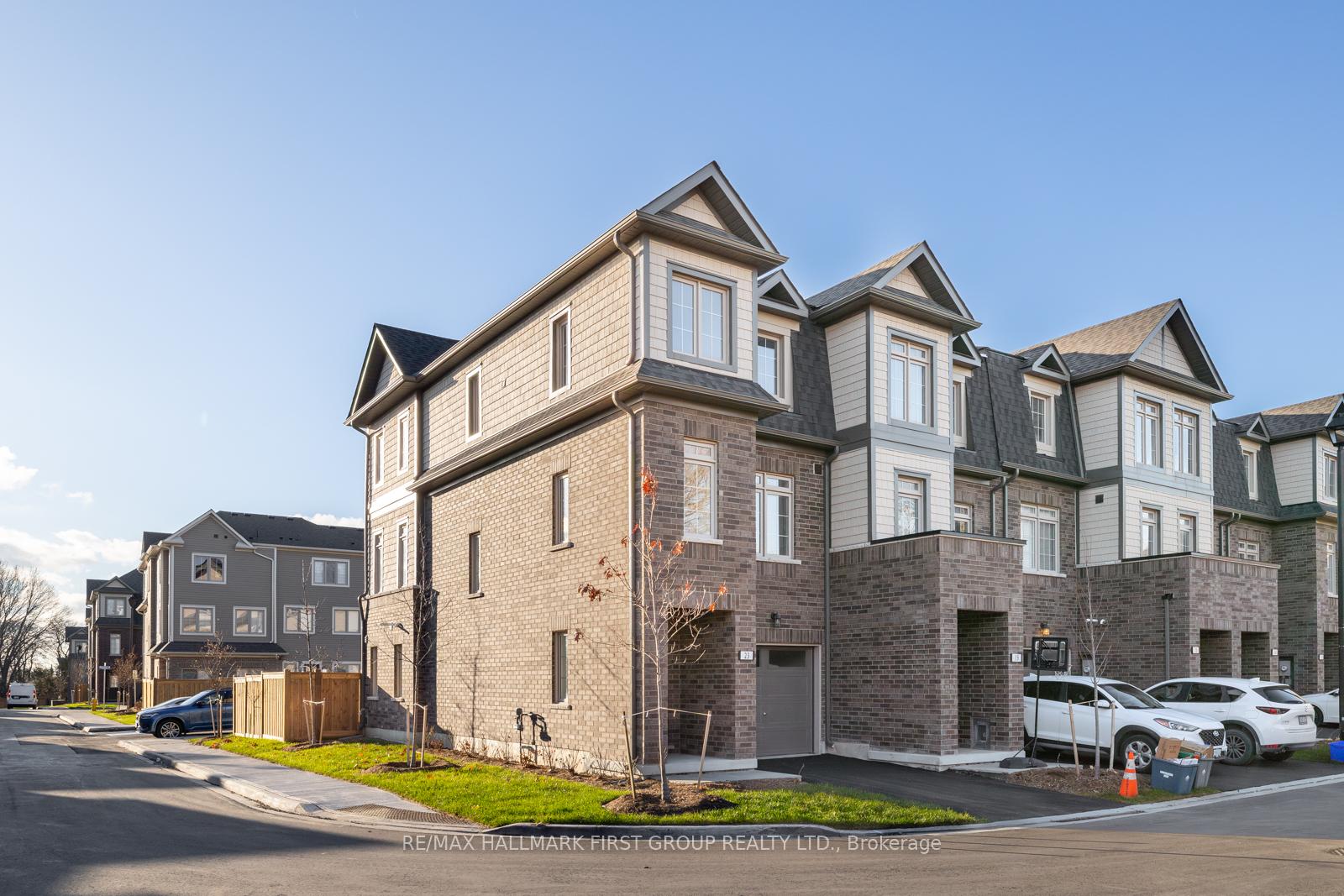 Photo 2 of 23 Senay Circle, Clarington, Courtice — HOMEH