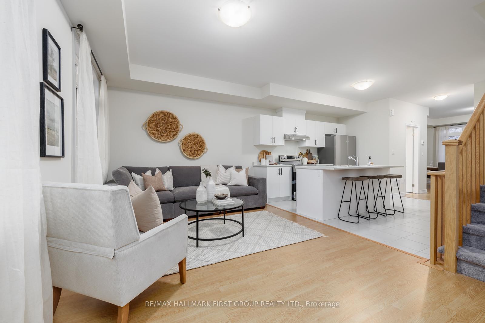 Photo 9 of 23 Senay Circle, Clarington, Courtice — HOMEH