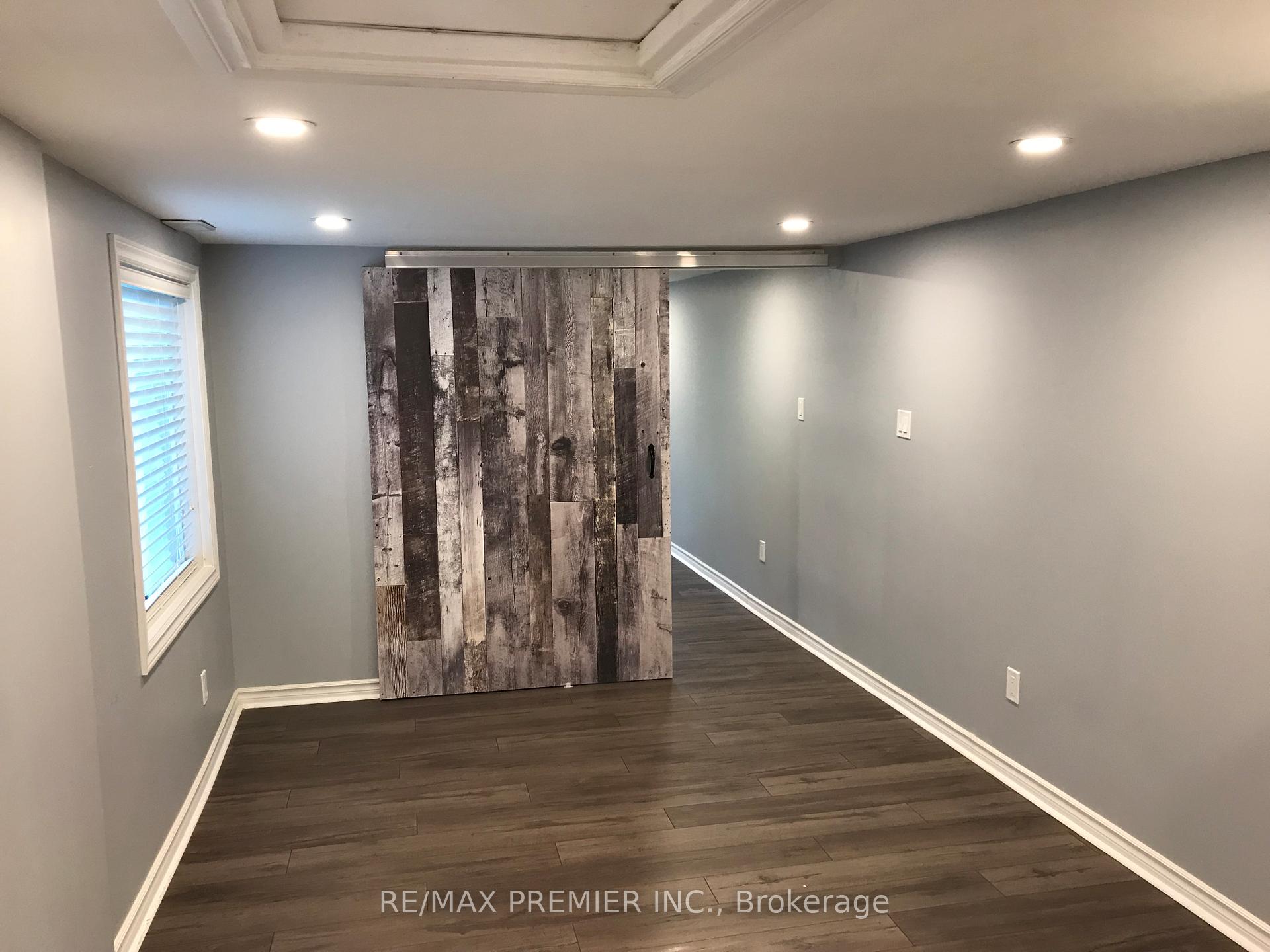 Photo 5 of Unit B, 55 Henry Street, Barrie, Queen's Park — HOMEH