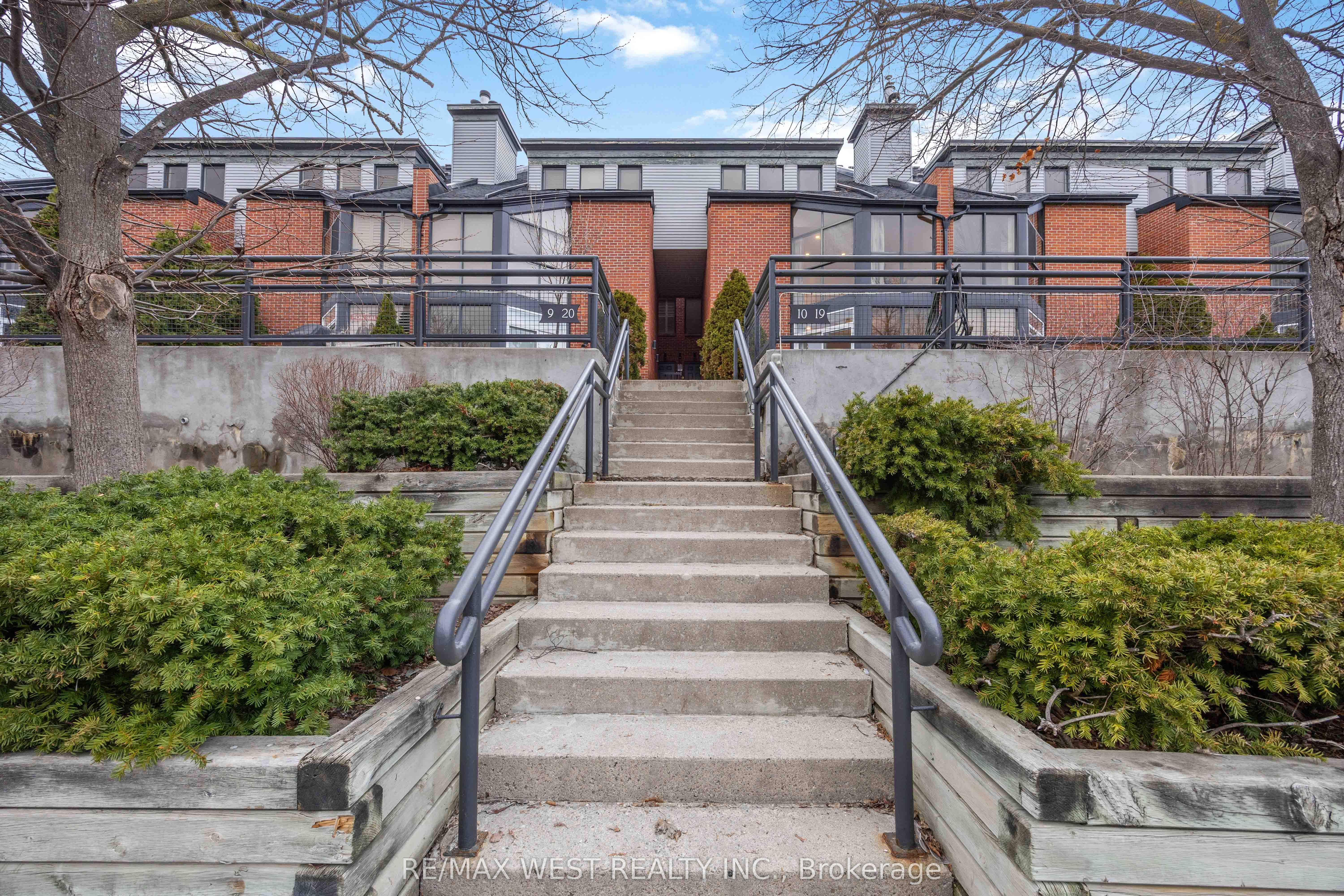 Photo 81 of Unit TH #10, 100 Arbors Lane, Vaughan, West Woodbridge — HOMEH