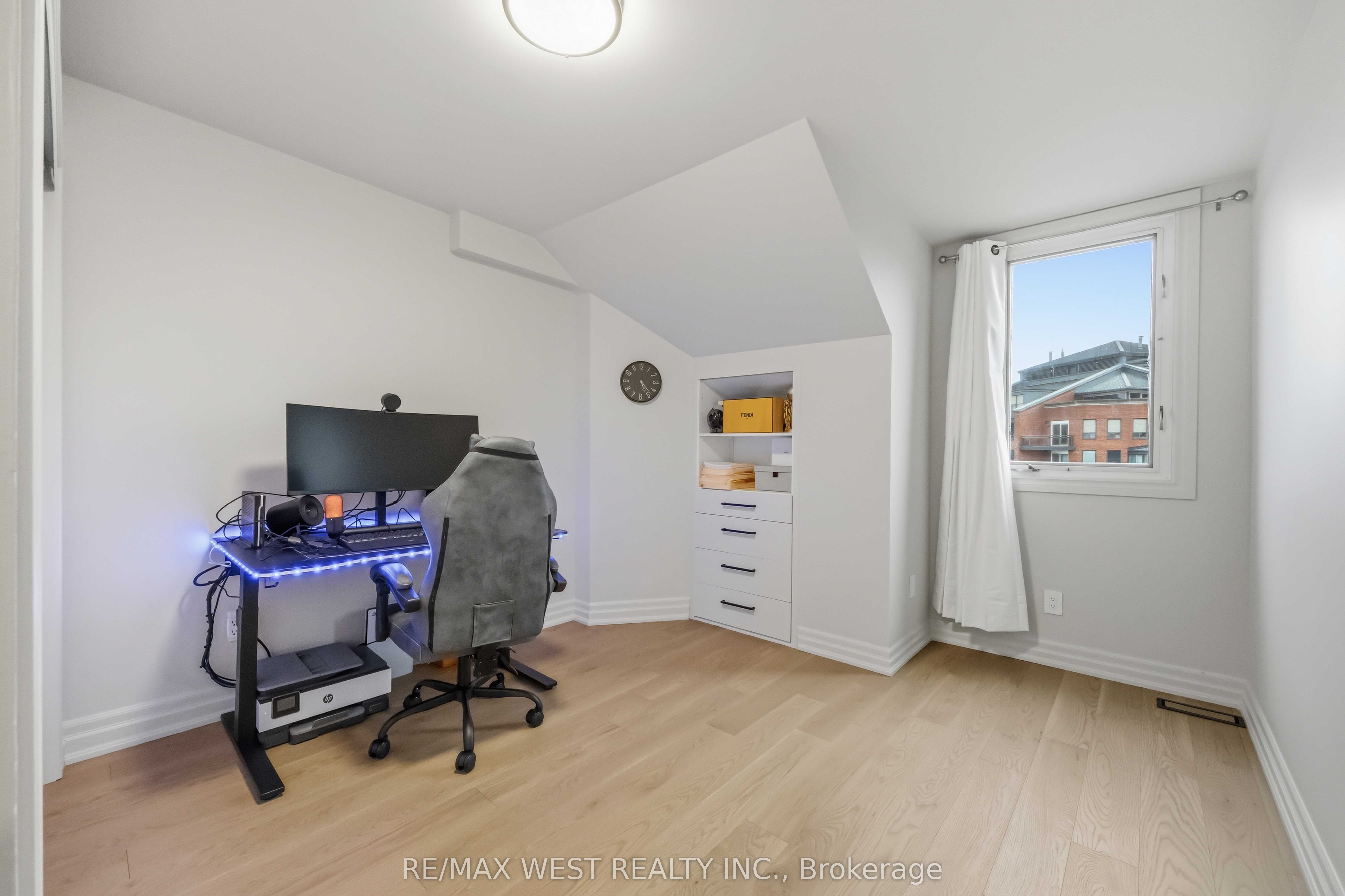 Photo 70 of Unit TH #10, 100 Arbors Lane, Vaughan, West Woodbridge — HOMEH