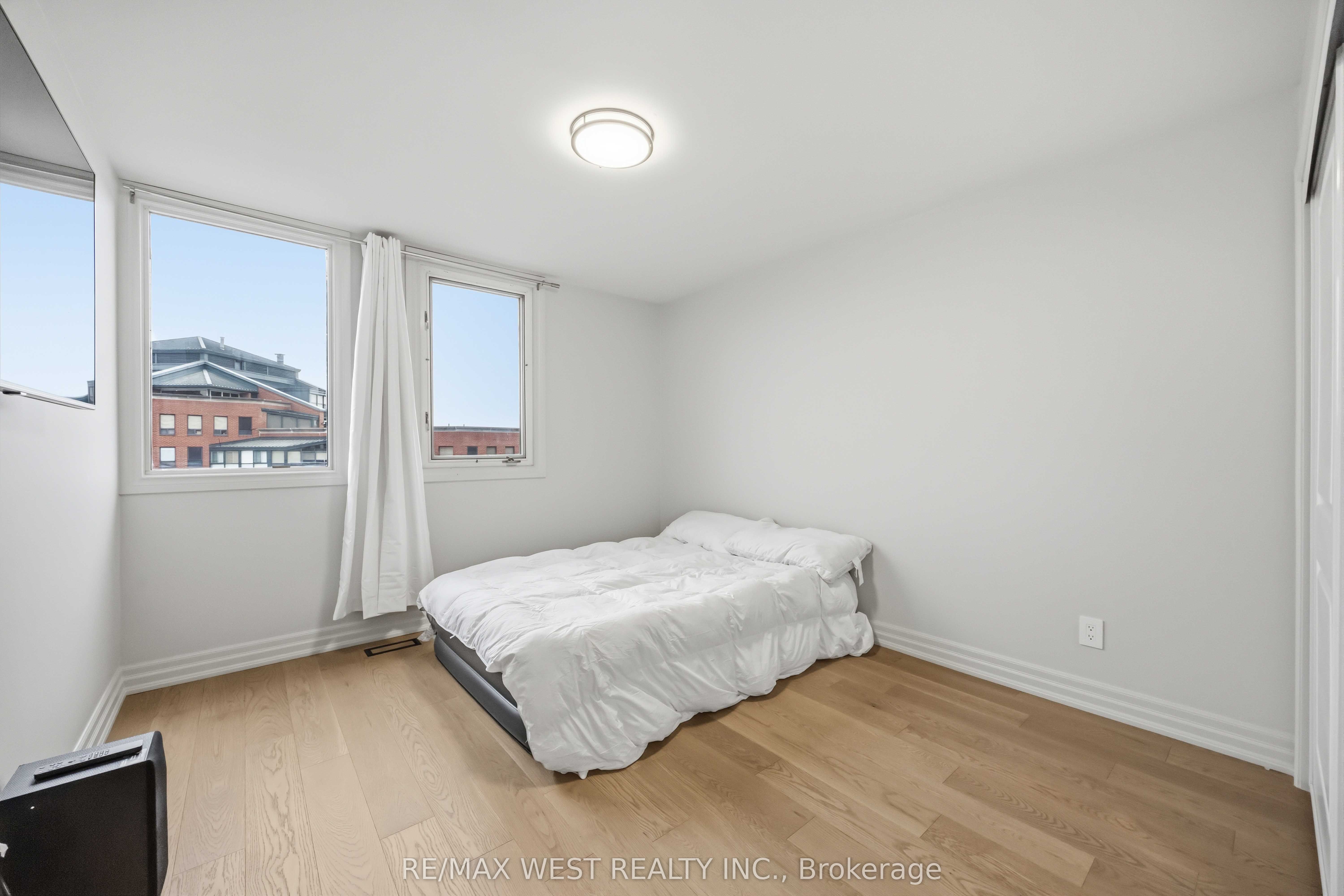 Photo 73 of Unit TH #10, 100 Arbors Lane, Vaughan, West Woodbridge — HOMEH