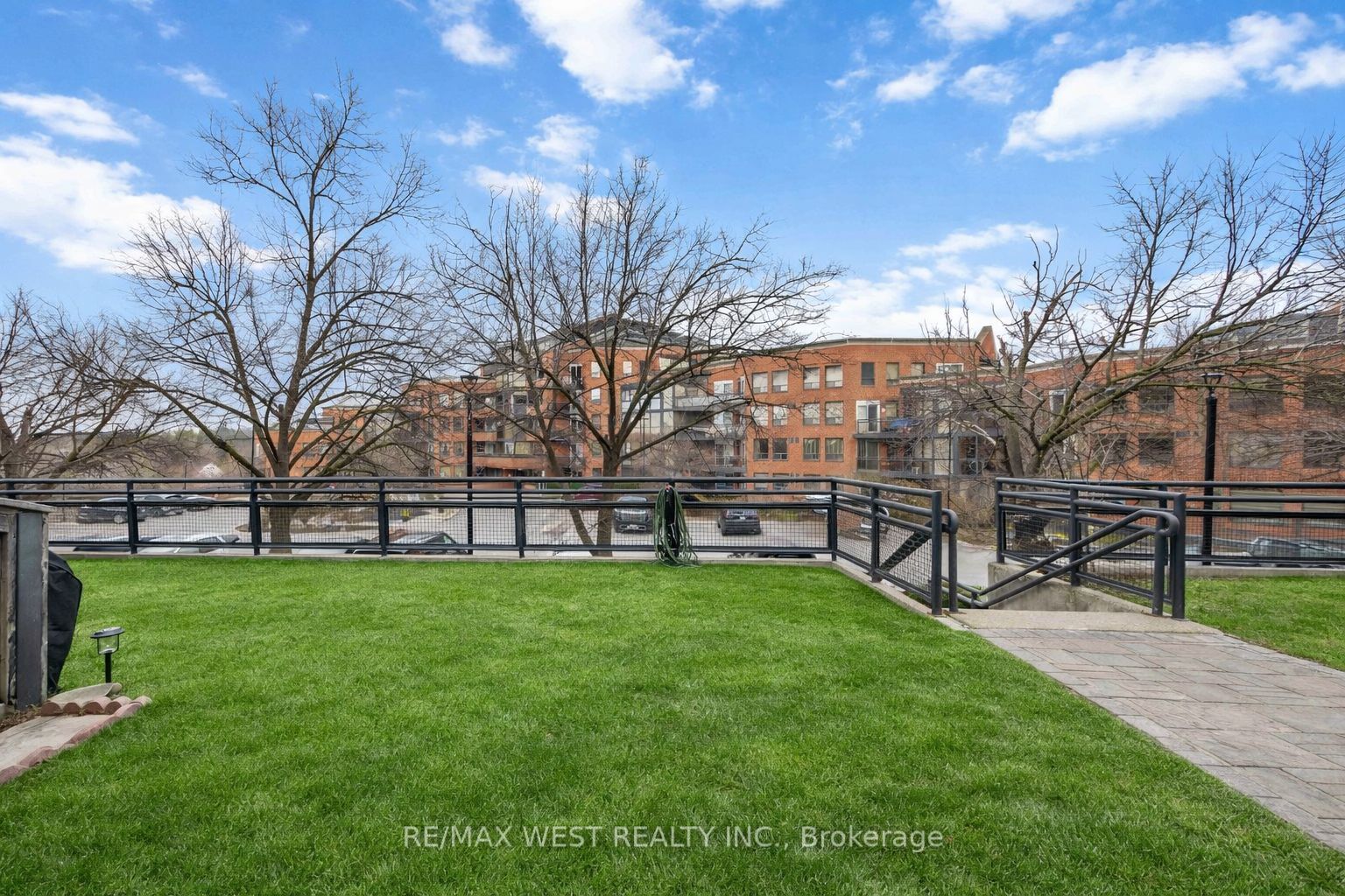 Photo 65 of Unit TH #10, 100 Arbors Lane, Vaughan, West Woodbridge — HOMEH