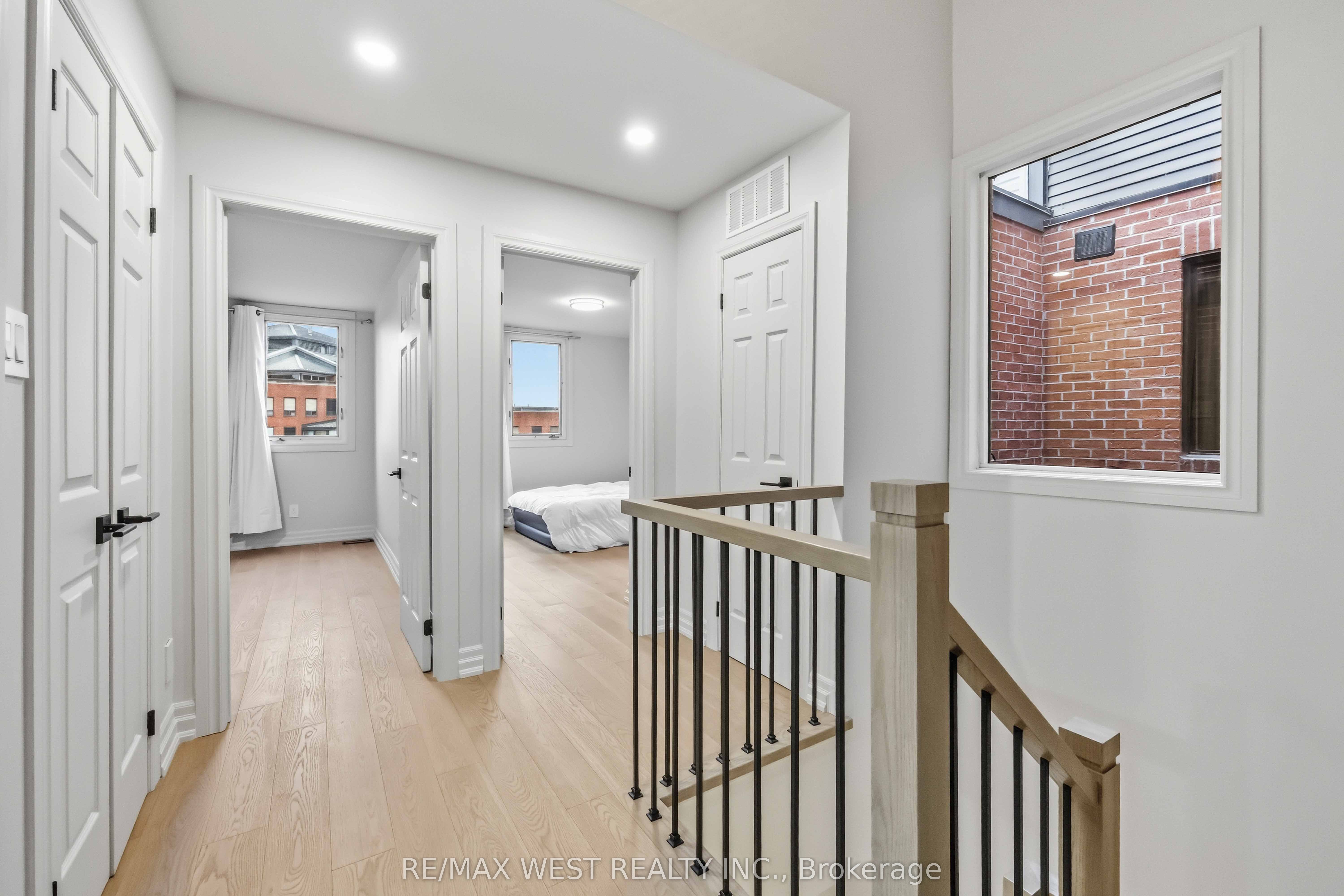 Photo 57 of Unit TH #10, 100 Arbors Lane, Vaughan, West Woodbridge — HOMEH
