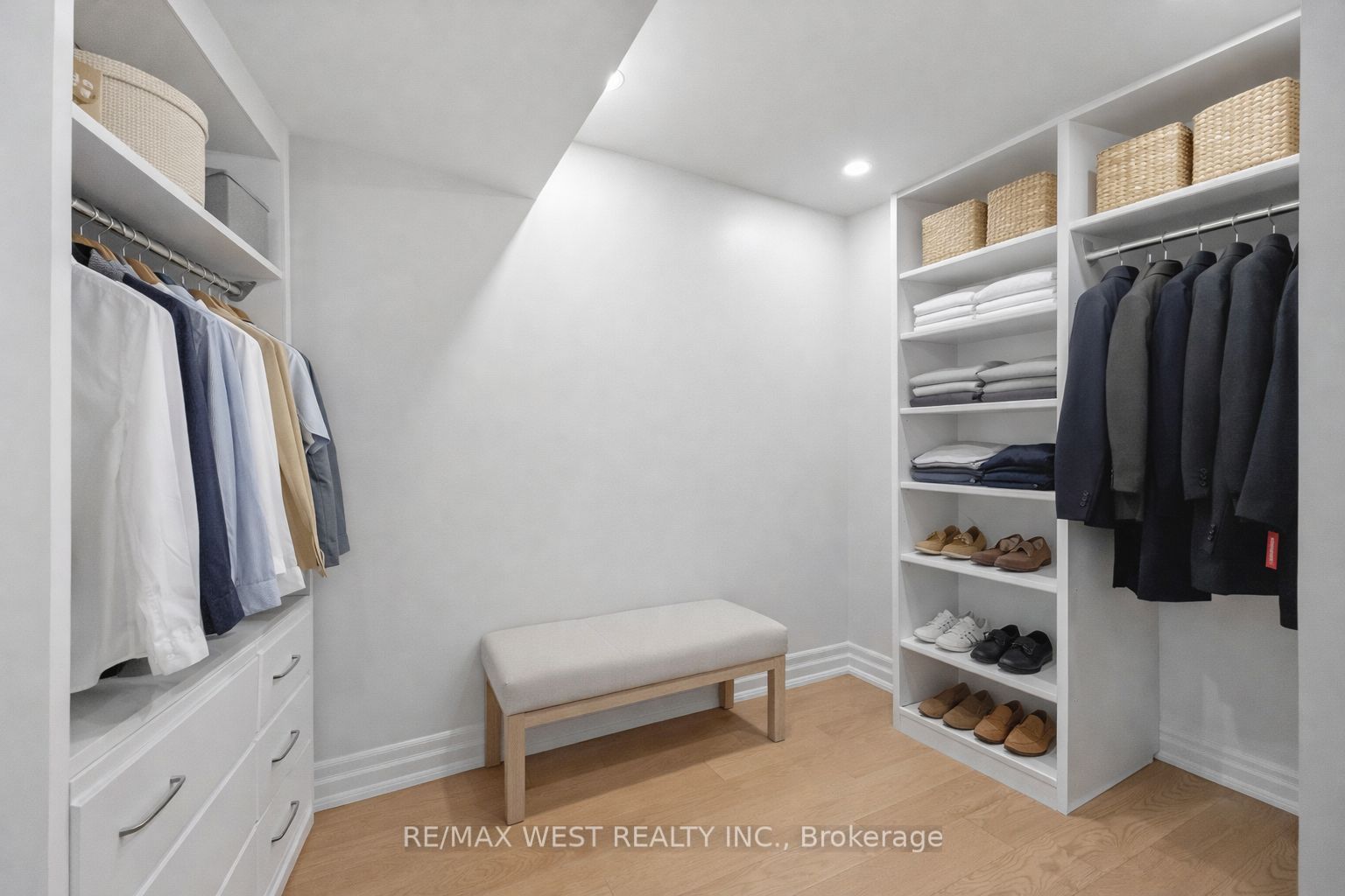 Photo 53 of Unit TH #10, 100 Arbors Lane, Vaughan, West Woodbridge — HOMEH