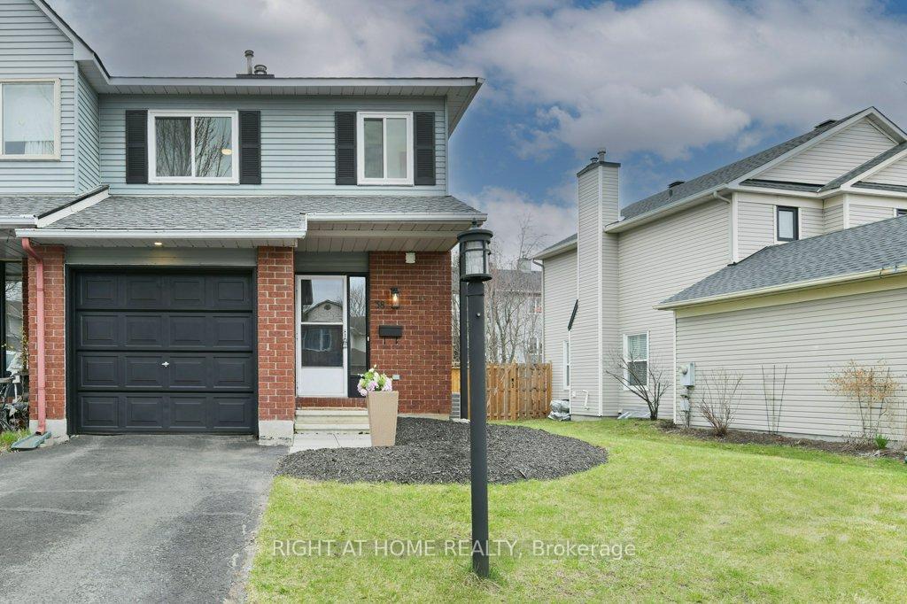 Photo 2 of 38 Wheeler Street, Ottawa, Barrhaven - Cedargrove/Fraserdale — HOMEH