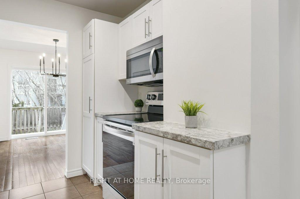 Photo 20 of 38 Wheeler Street, Ottawa, Barrhaven - Cedargrove/Fraserdale — HOMEH