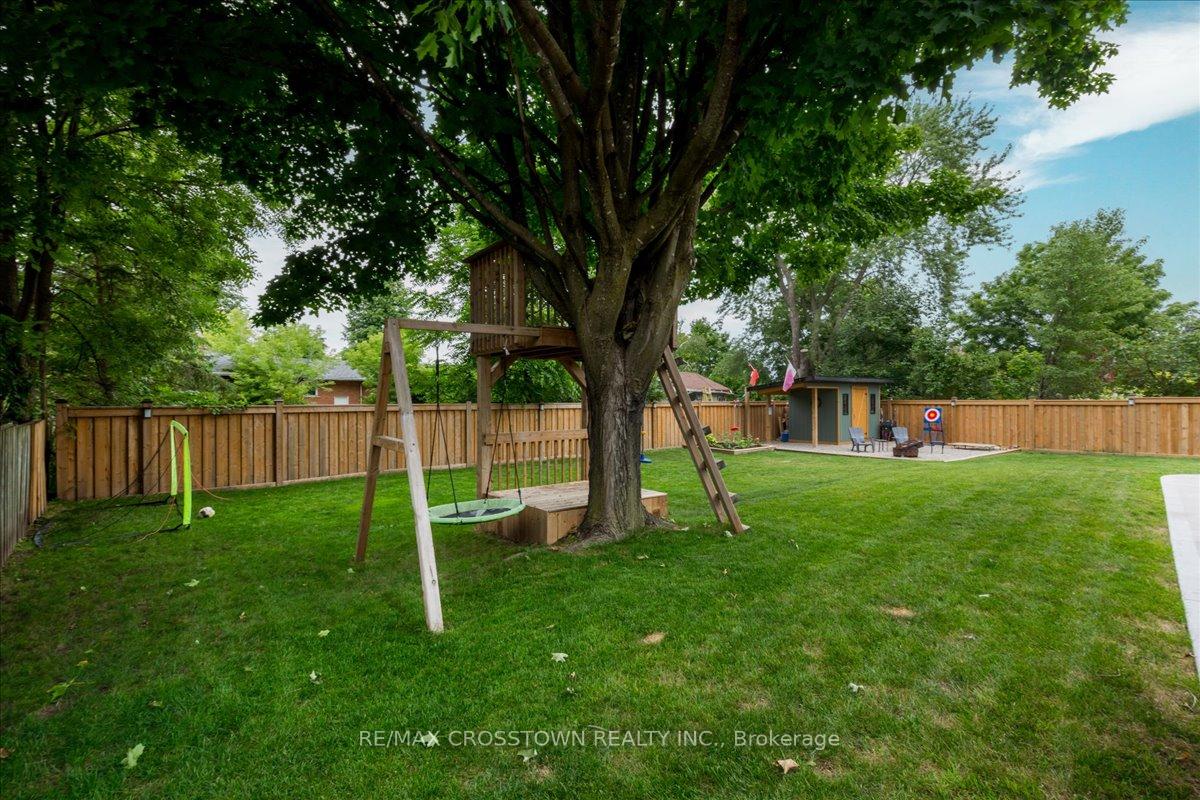 Photo 36 of 4 Highcroft Road, Barrie, Allandale Heights — HOMEH