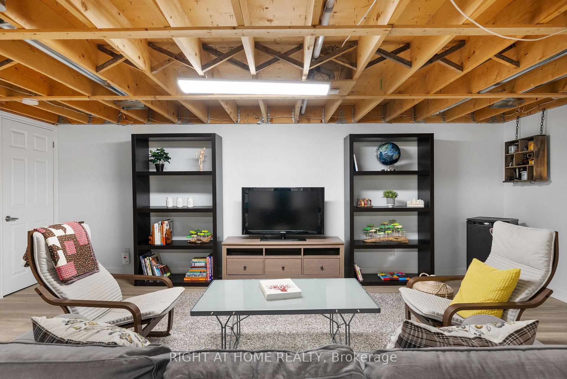 Photo 31 of 103 Scugog Street, Clarington, Bowmanville — HOMEH