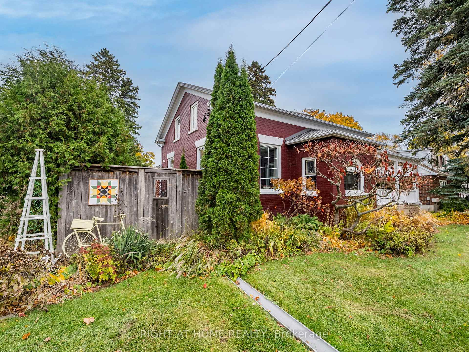 Photo 33 of 103 Scugog Street, Clarington, Bowmanville — HOMEH