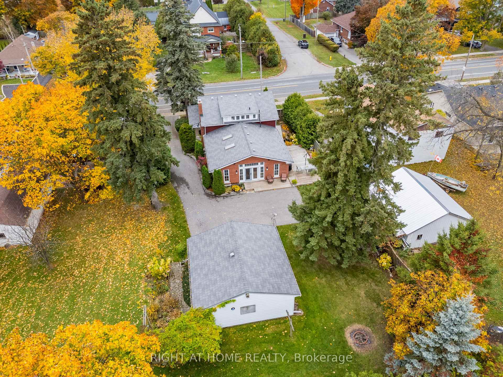 Photo 37 of 103 Scugog Street, Clarington, Bowmanville — HOMEH