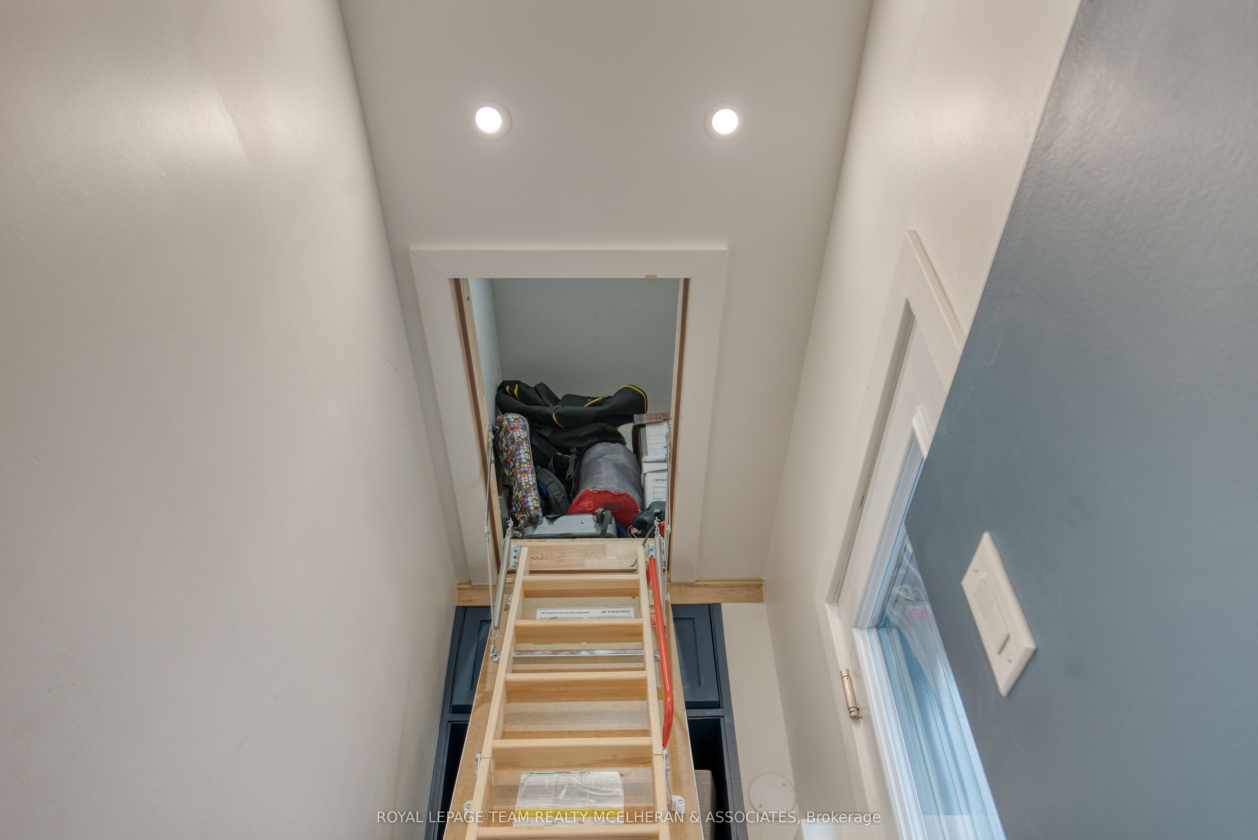 Photo 67 of 576 Byron Avenue, Ottawa, McKellar/Highland — HOMEH