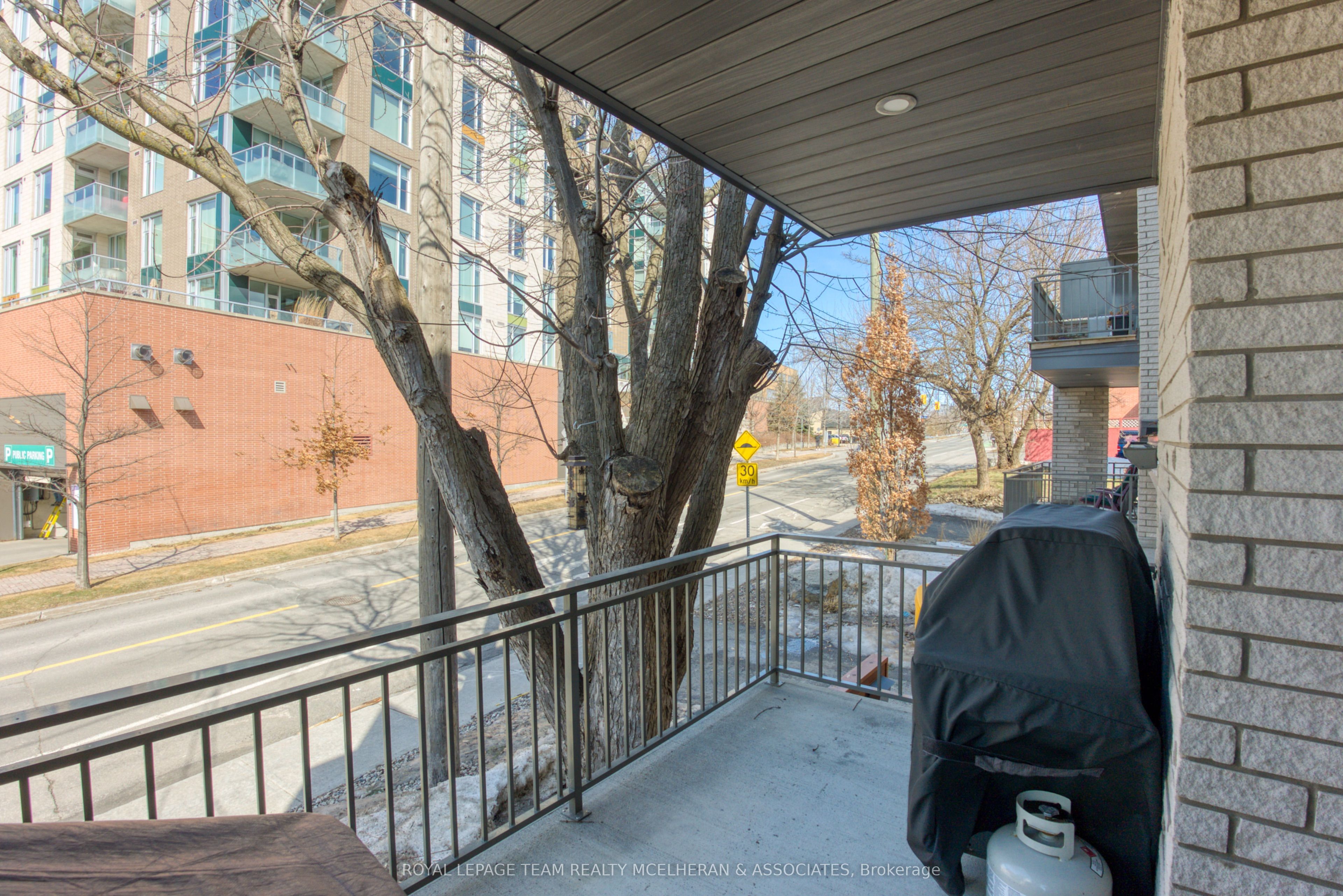 Photo 84 of 576 Byron Avenue, Ottawa, McKellar/Highland — HOMEH