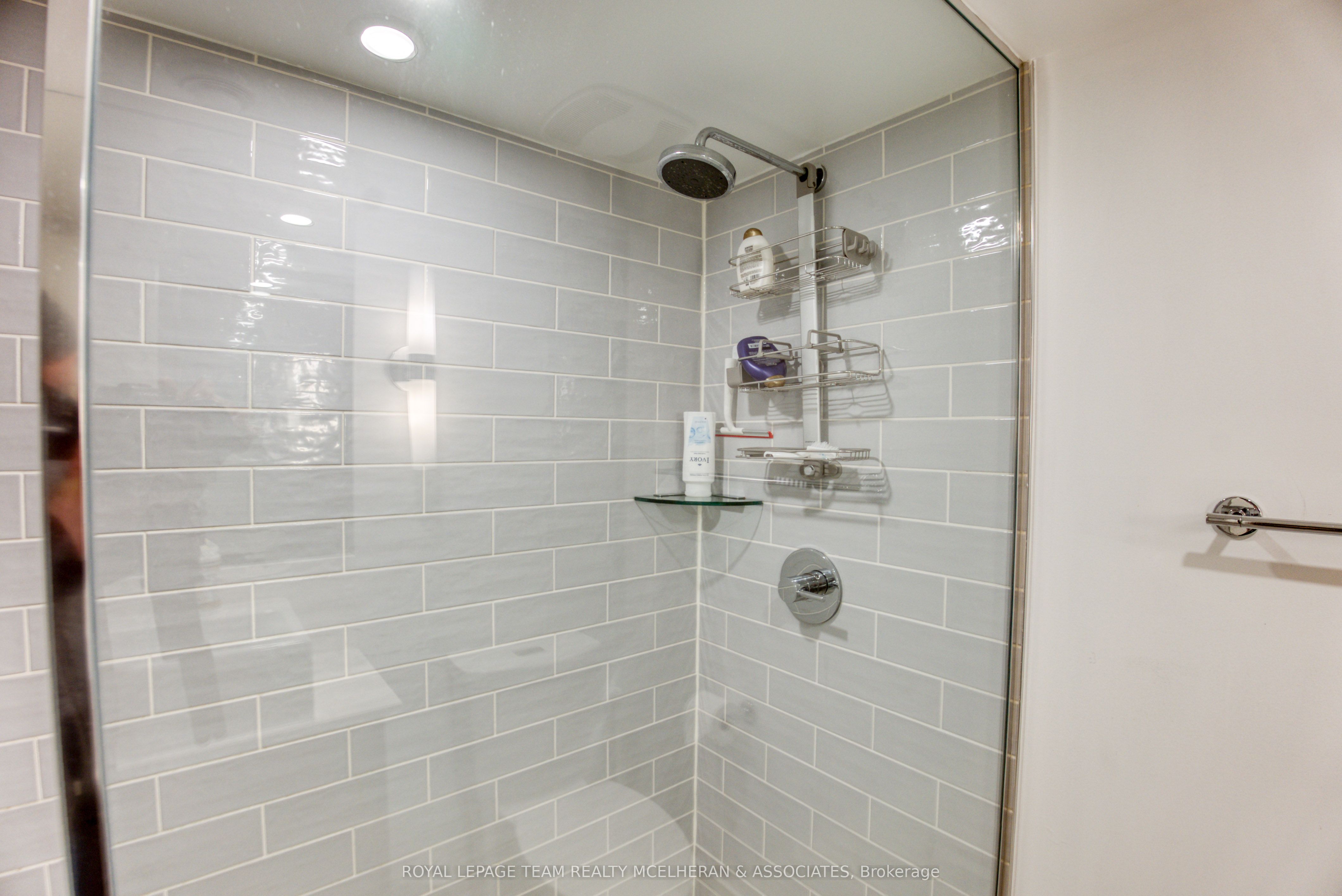 Photo 58 of 576 Byron Avenue, Ottawa, McKellar/Highland — HOMEH