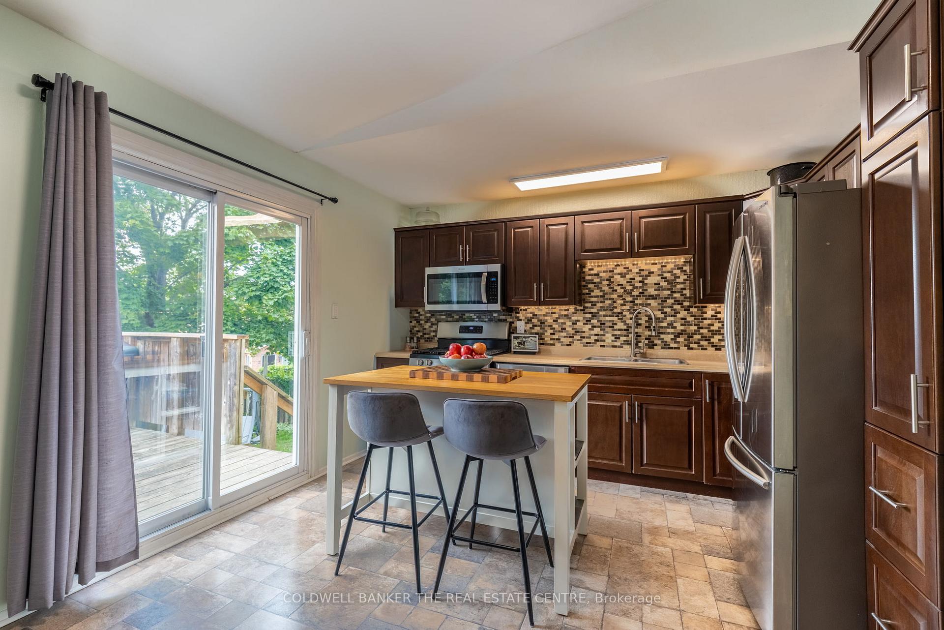 Photo 10 of 103 Oren Boulevard, Barrie, Sunnidale — HOMEH