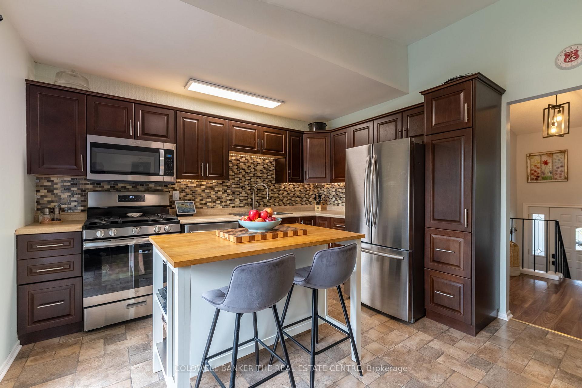 Photo 11 of 103 Oren Boulevard, Barrie, Sunnidale — HOMEH
