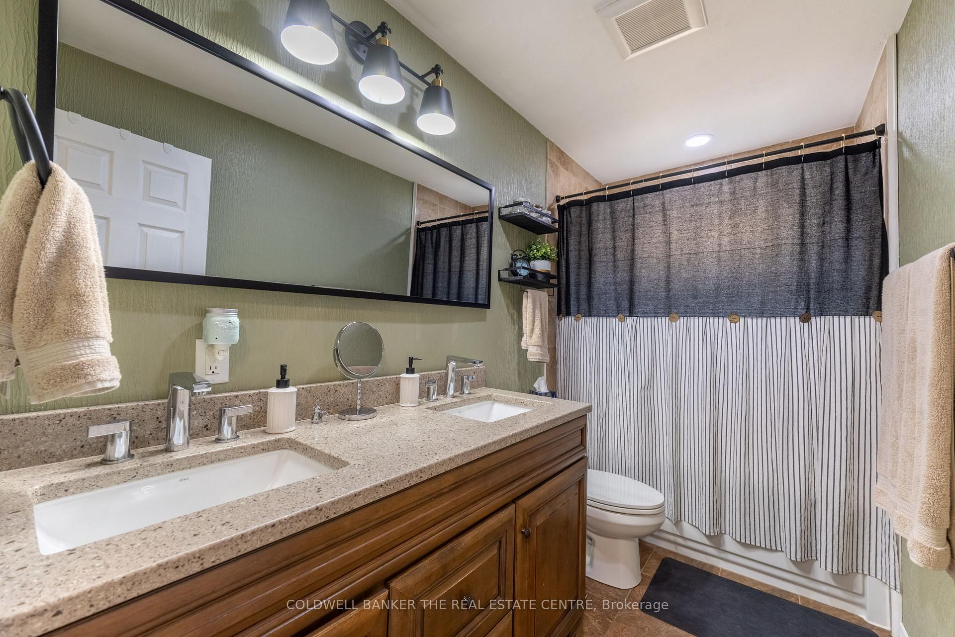 Photo 17 of 103 Oren Boulevard, Barrie, Sunnidale — HOMEH