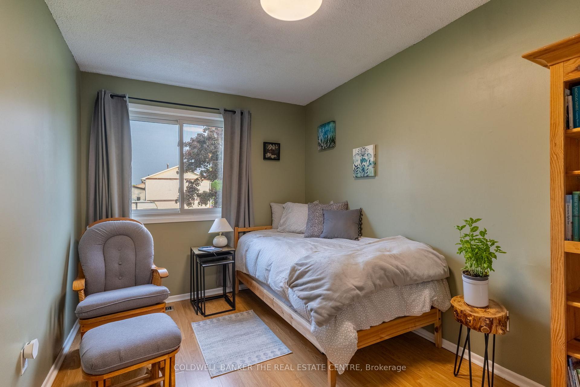 Photo 20 of 103 Oren Boulevard, Barrie, Sunnidale — HOMEH