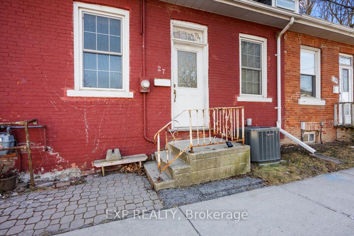 Photo 4 of 27 Church Street, Clarington, Bowmanville — HOMEH