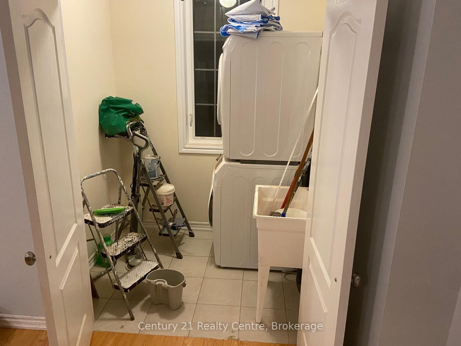 Photo 34 of 5 Shiff Crescent, Brampton, Heart Lake East — HOMEH