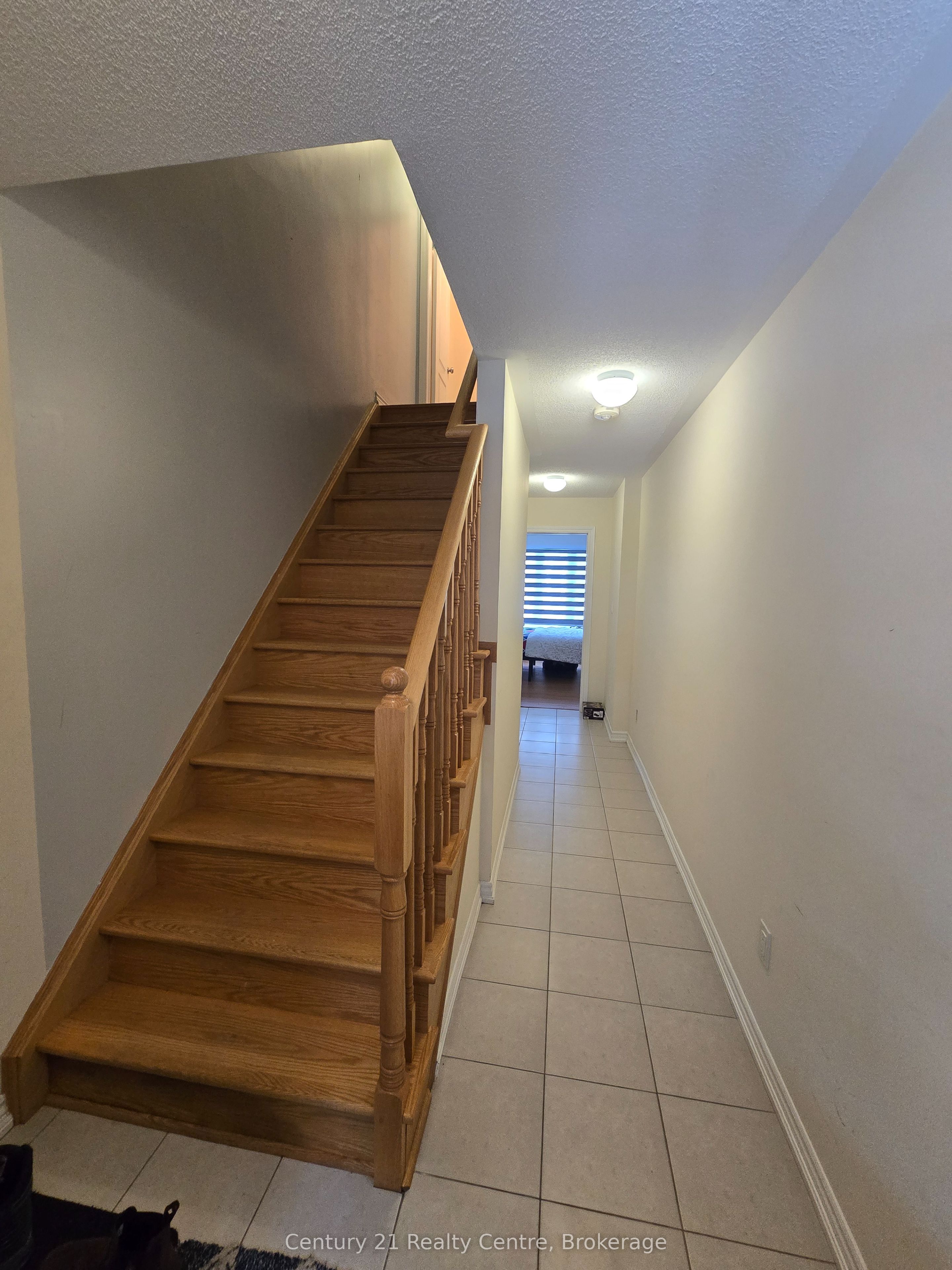 Photo 20 of 5 Shiff Crescent, Brampton, Heart Lake East — HOMEH
