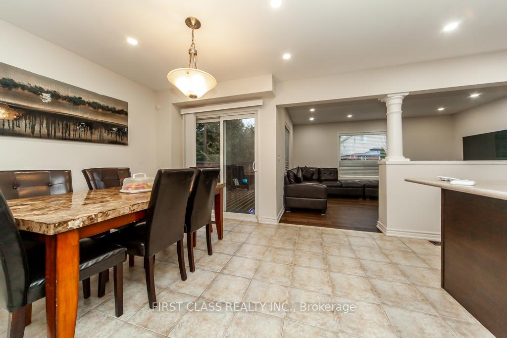 Photo 8 of 23 Darryl Caswell Way, Clarington, Bowmanville — HOMEH