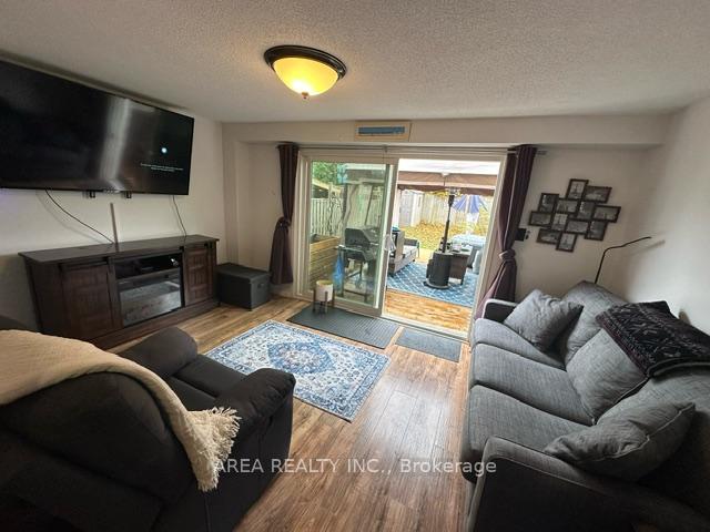 Photo 9 of 315 Dunsmore Lane, Barrie, Georgian Drive — HOMEH