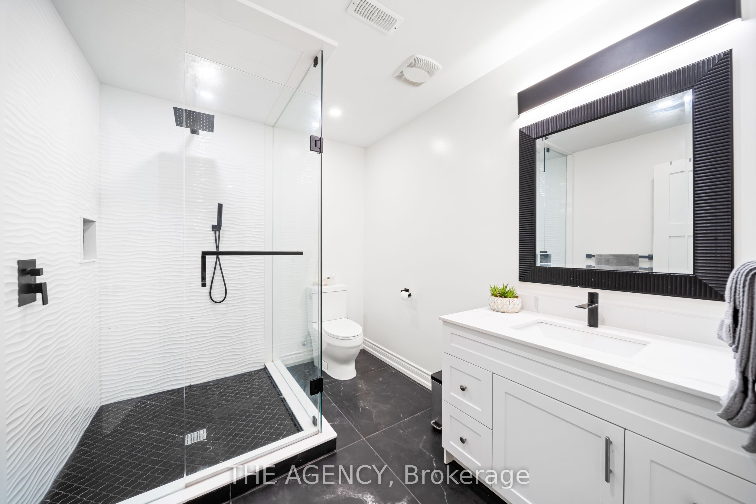 Photo 77 of 28 Chuck Ormsby Crescent, King, King City — HOMEH