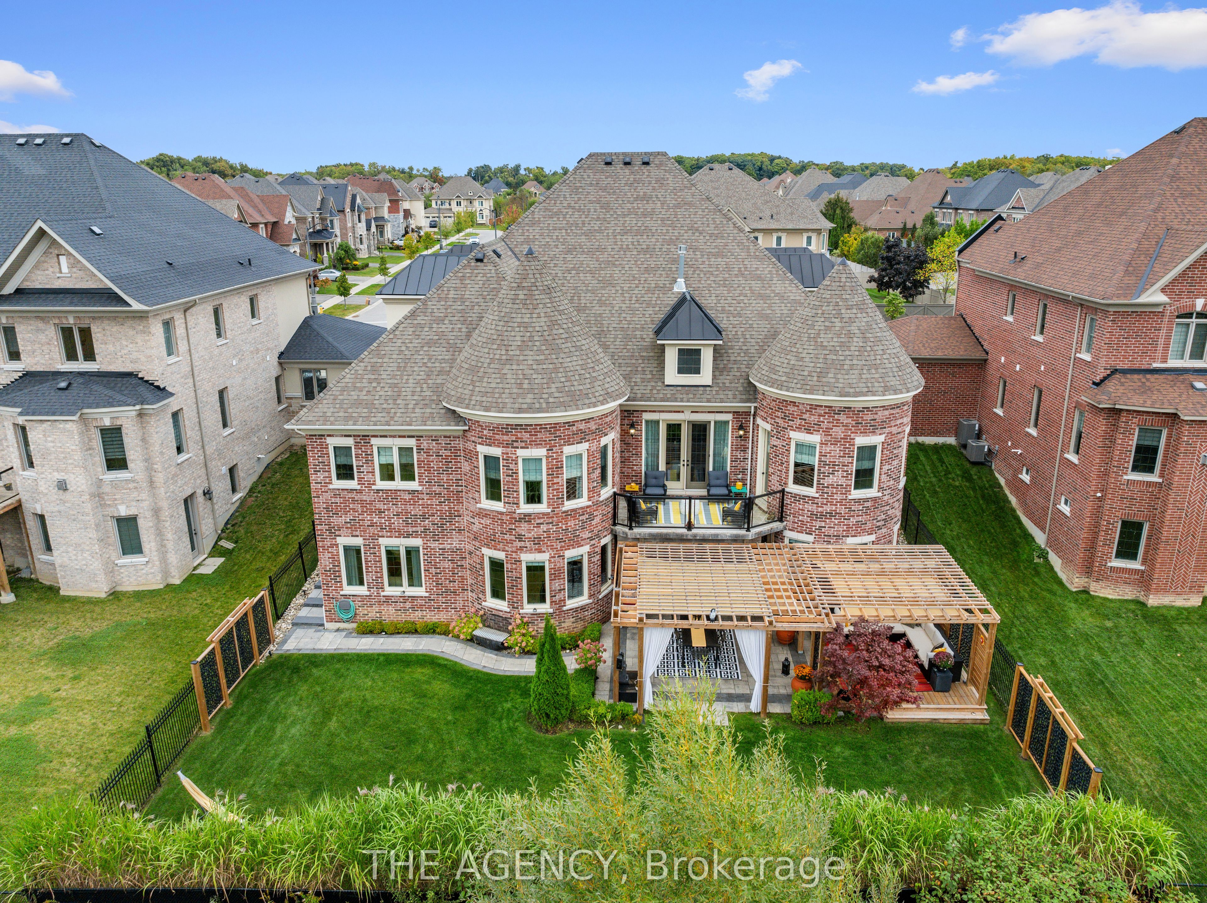 Photo 85 of 28 Chuck Ormsby Crescent, King, King City — HOMEH