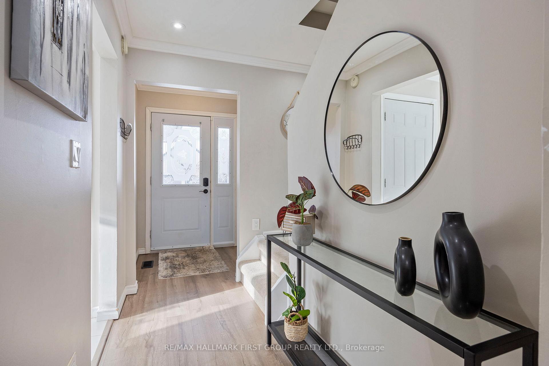 Photo 3 of 26 Waverley Road, Clarington, Bowmanville — HOMEH