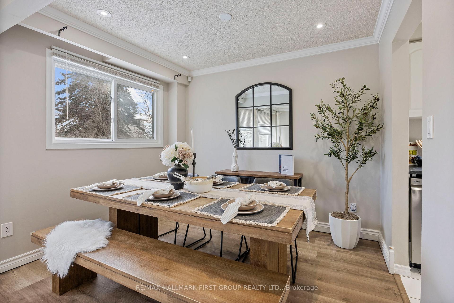Photo 9 of 26 Waverley Road, Clarington, Bowmanville — HOMEH