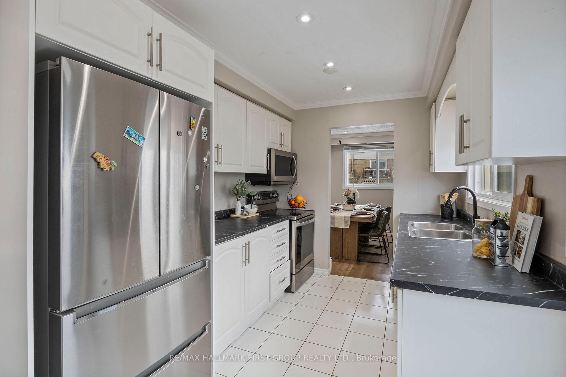 Photo 12 of 26 Waverley Road, Clarington, Bowmanville — HOMEH