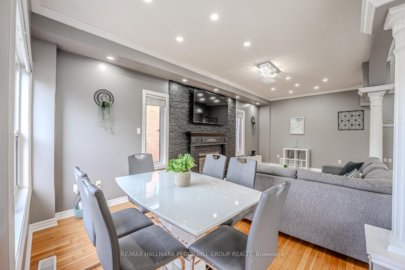 Photo 7 of 61 Carley Crescent, Barrie, Painswick South — HOMEH