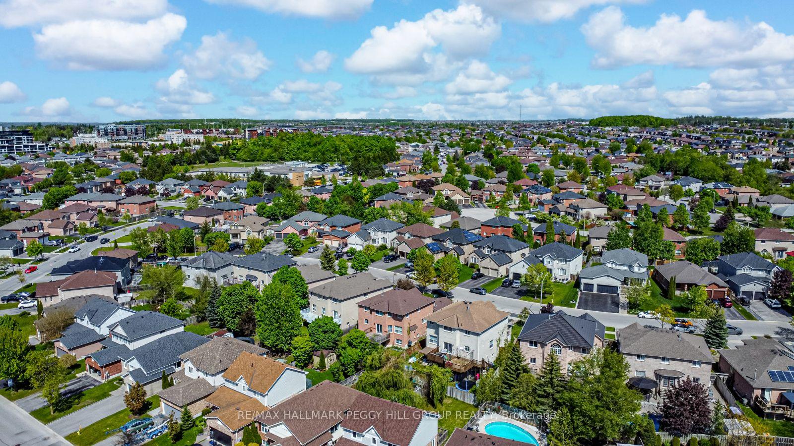 Photo 27 of 61 Carley Crescent, Barrie, Painswick South — HOMEH