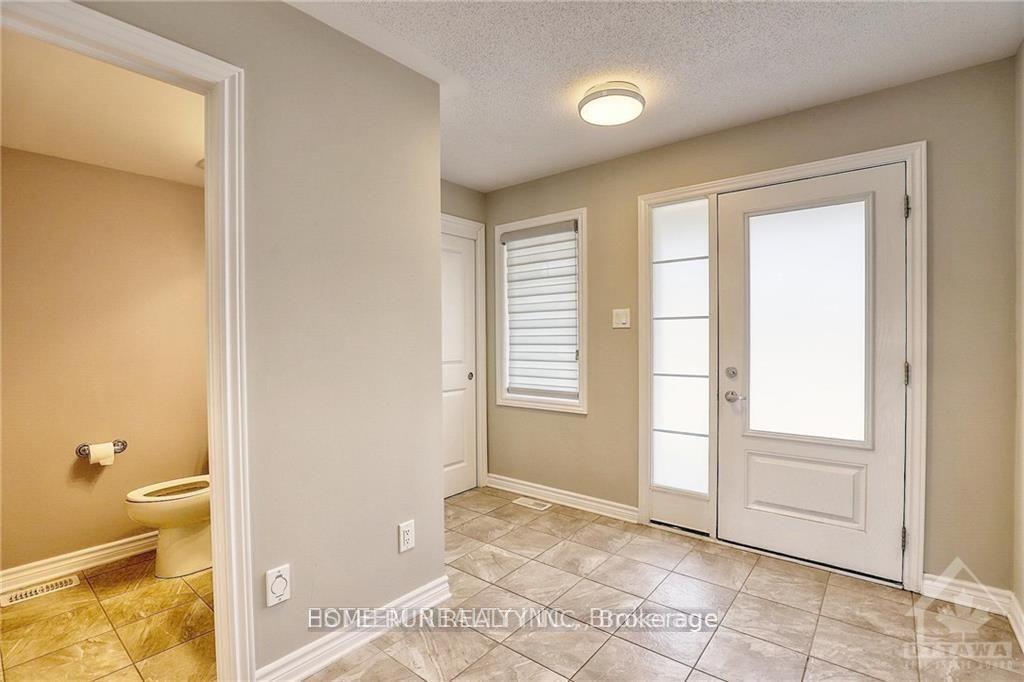 Photo 4 of 66 Knockaderry Crescent, Ottawa, Barrhaven - Half Moon Bay — HOMEH