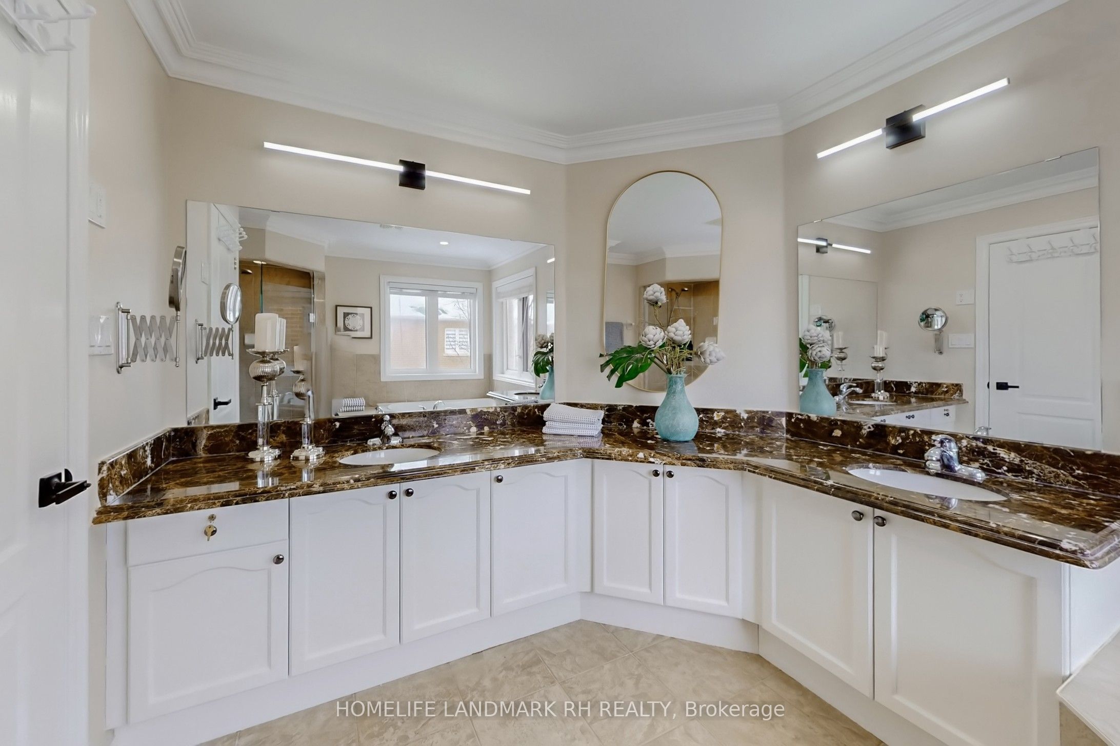 Photo 52 of 26 Jacobi Court, Vaughan, Patterson — HOMEH
