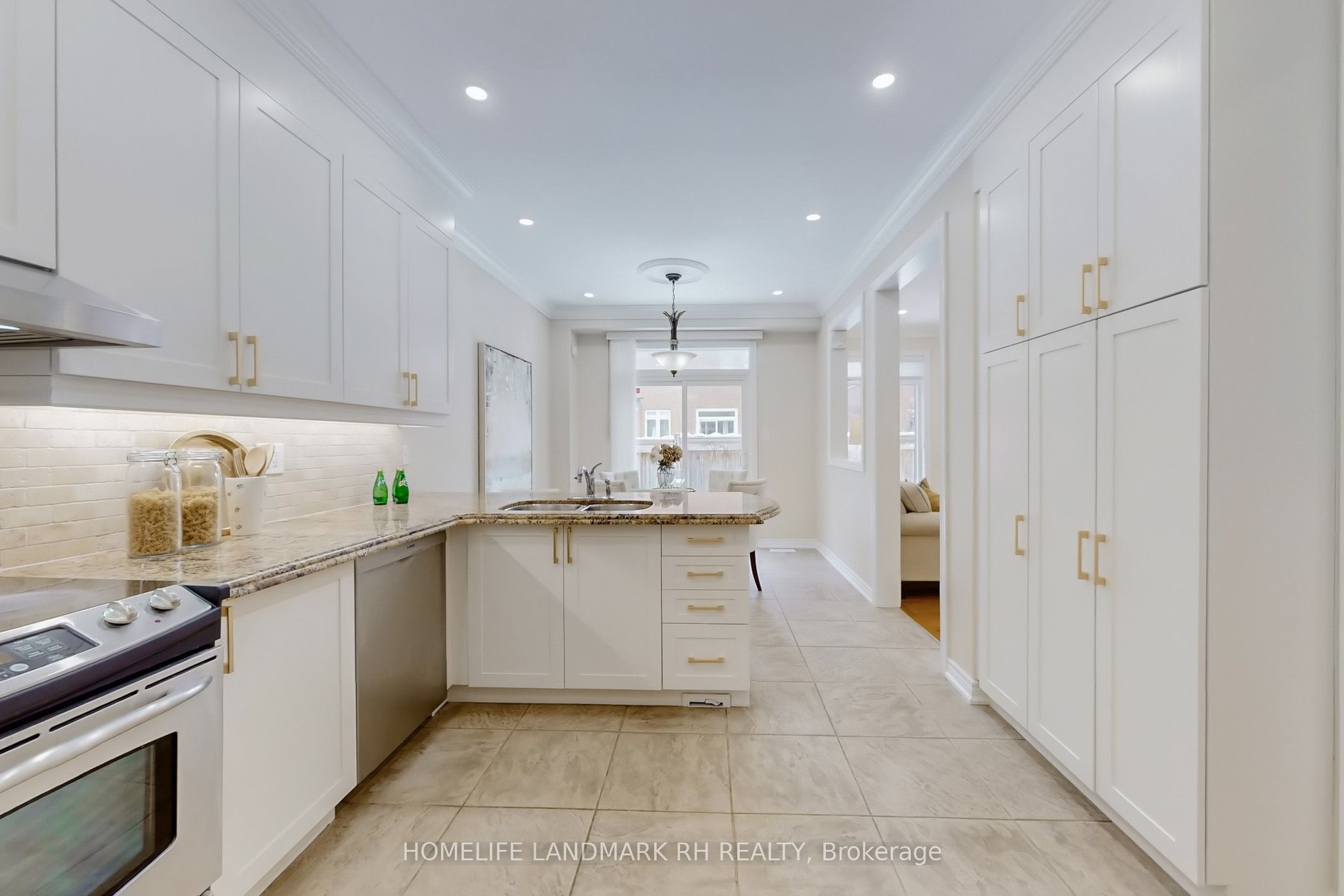 Photo 41 of 26 Jacobi Court, Vaughan, Patterson — HOMEH