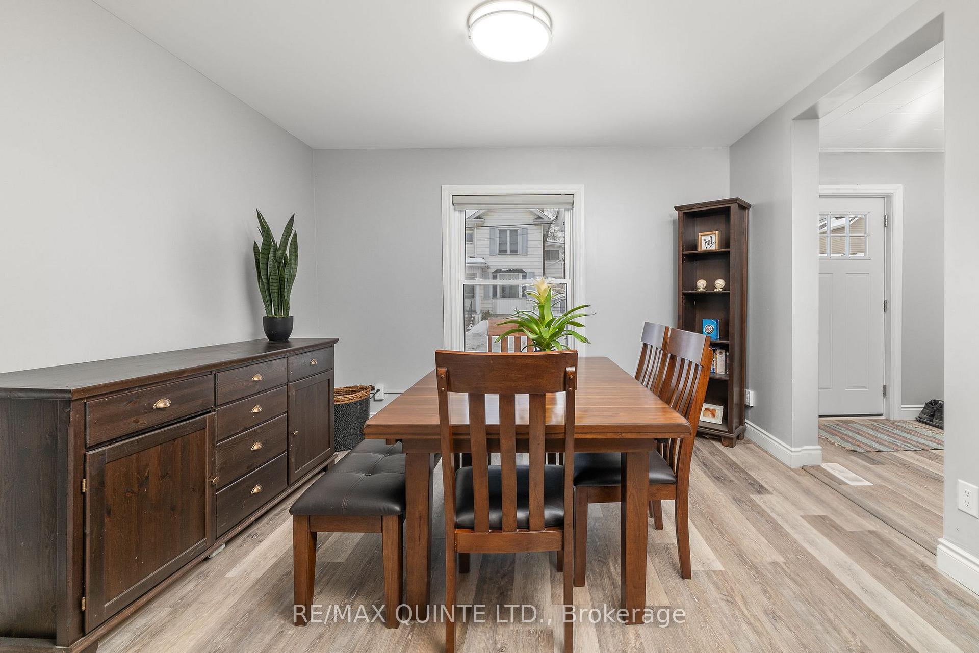 Photo 10 of 91 Chatham Street, Belleville, Belleville Ward — HOMEH