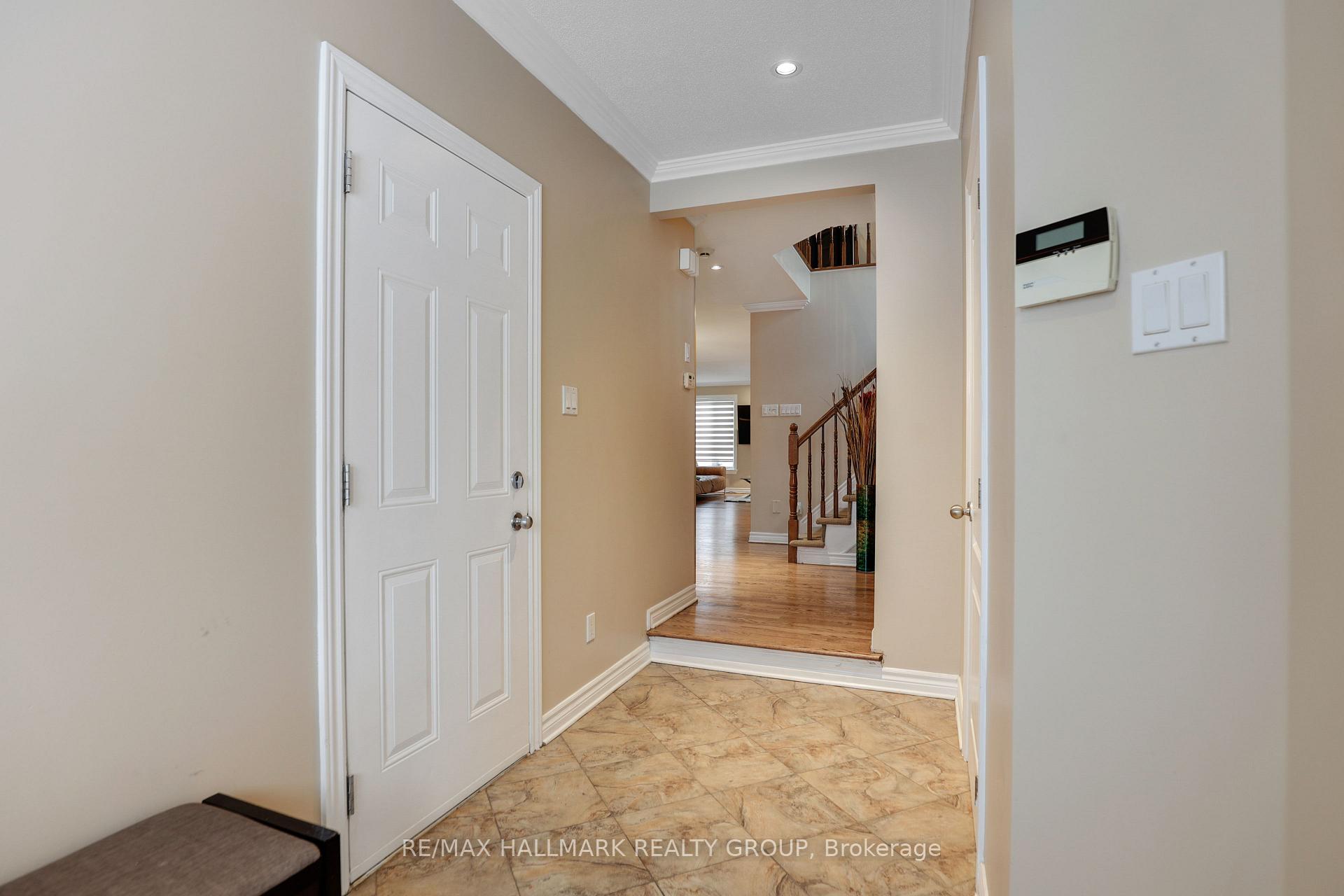 Photo 2 of 58 Selhurst Avenue, Ottawa, Barrhaven East — HOMEH