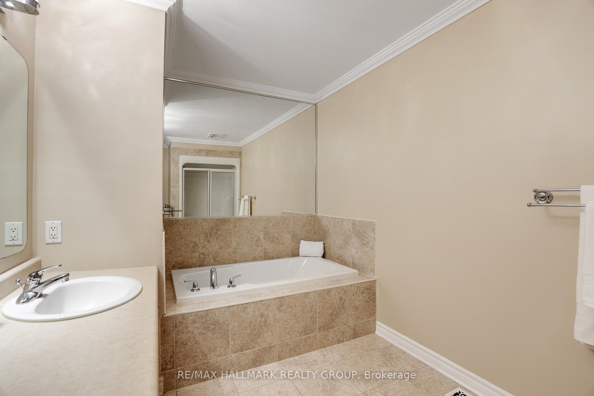 Photo 17 of 58 Selhurst Avenue, Ottawa, Barrhaven East — HOMEH