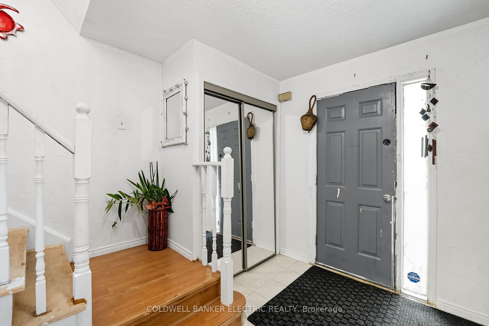 Photo 9 of 50 Leach Drive, Ajax, South East — HOMEH