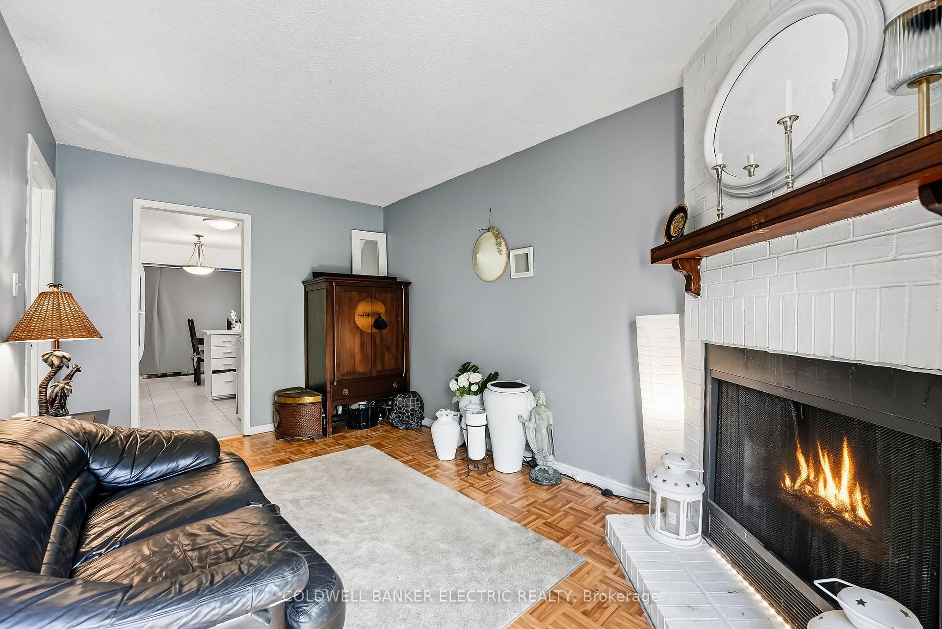 Photo 23 of 50 Leach Drive, Ajax, South East — HOMEH