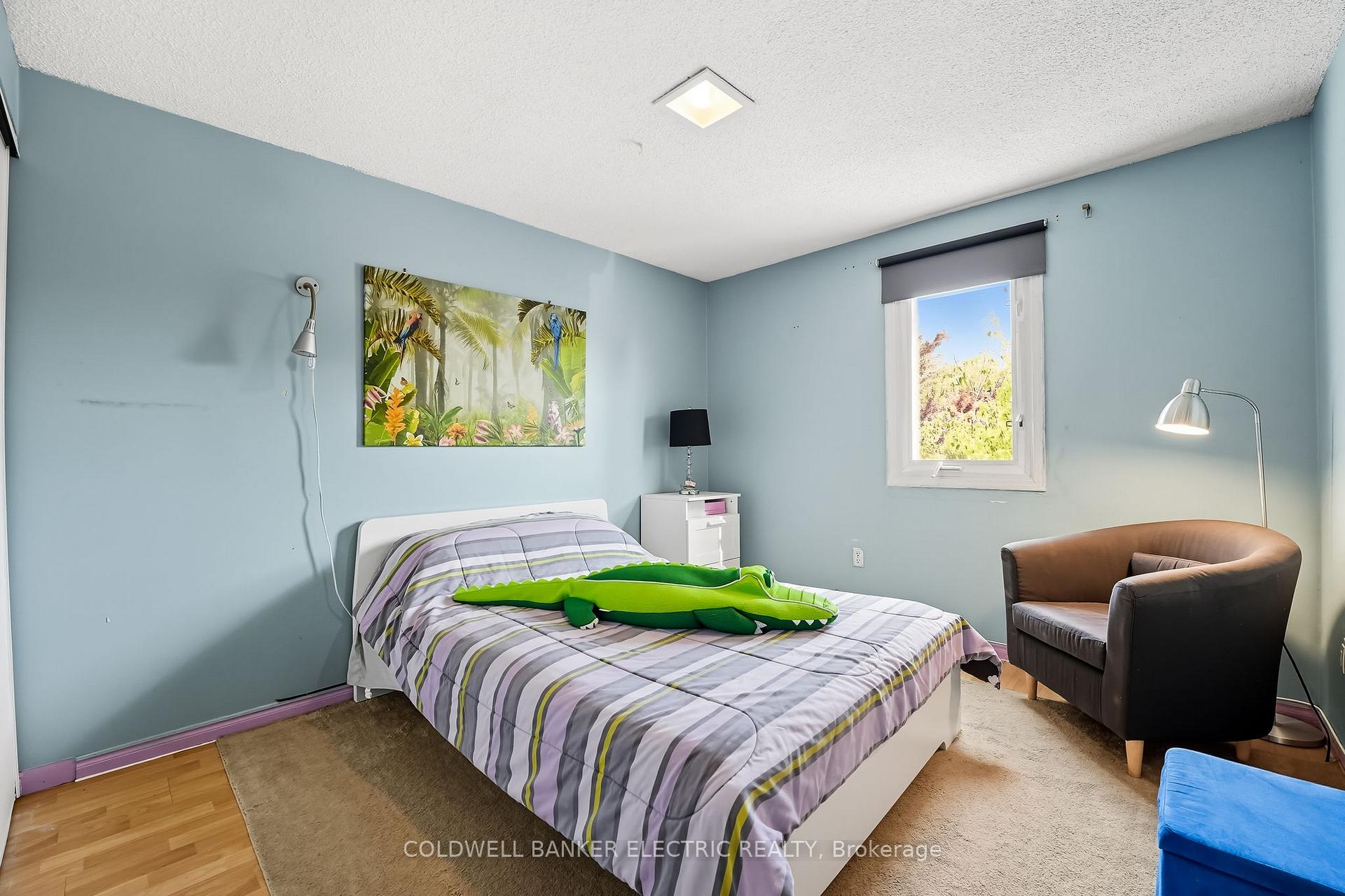 Photo 32 of 50 Leach Drive, Ajax, South East — HOMEH