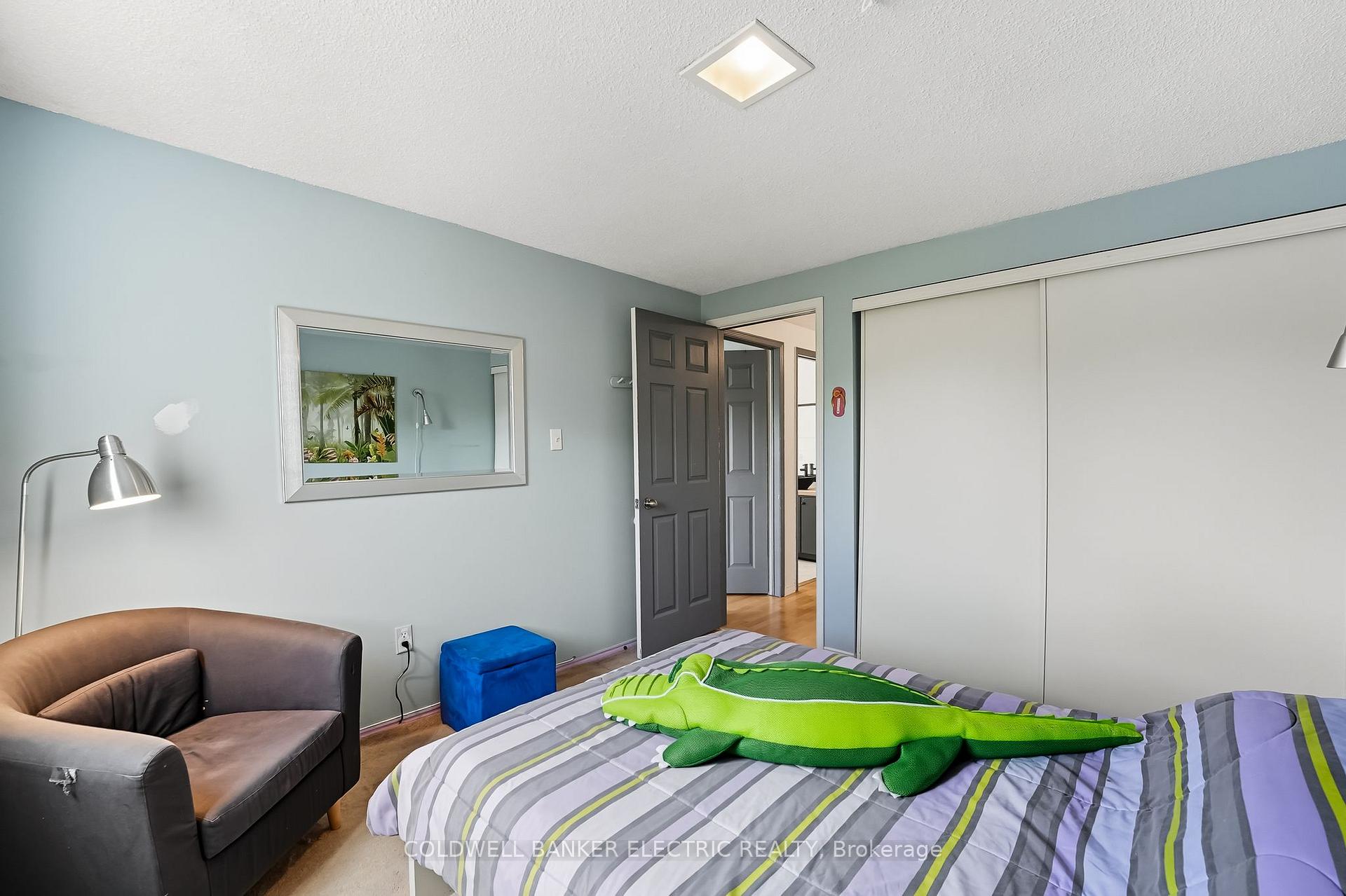 Photo 35 of 50 Leach Drive, Ajax, South East — HOMEH