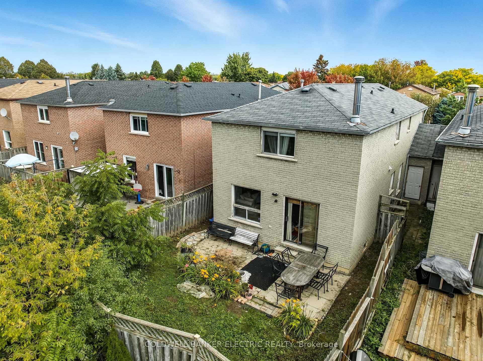 Photo 46 of 50 Leach Drive, Ajax, South East — HOMEH