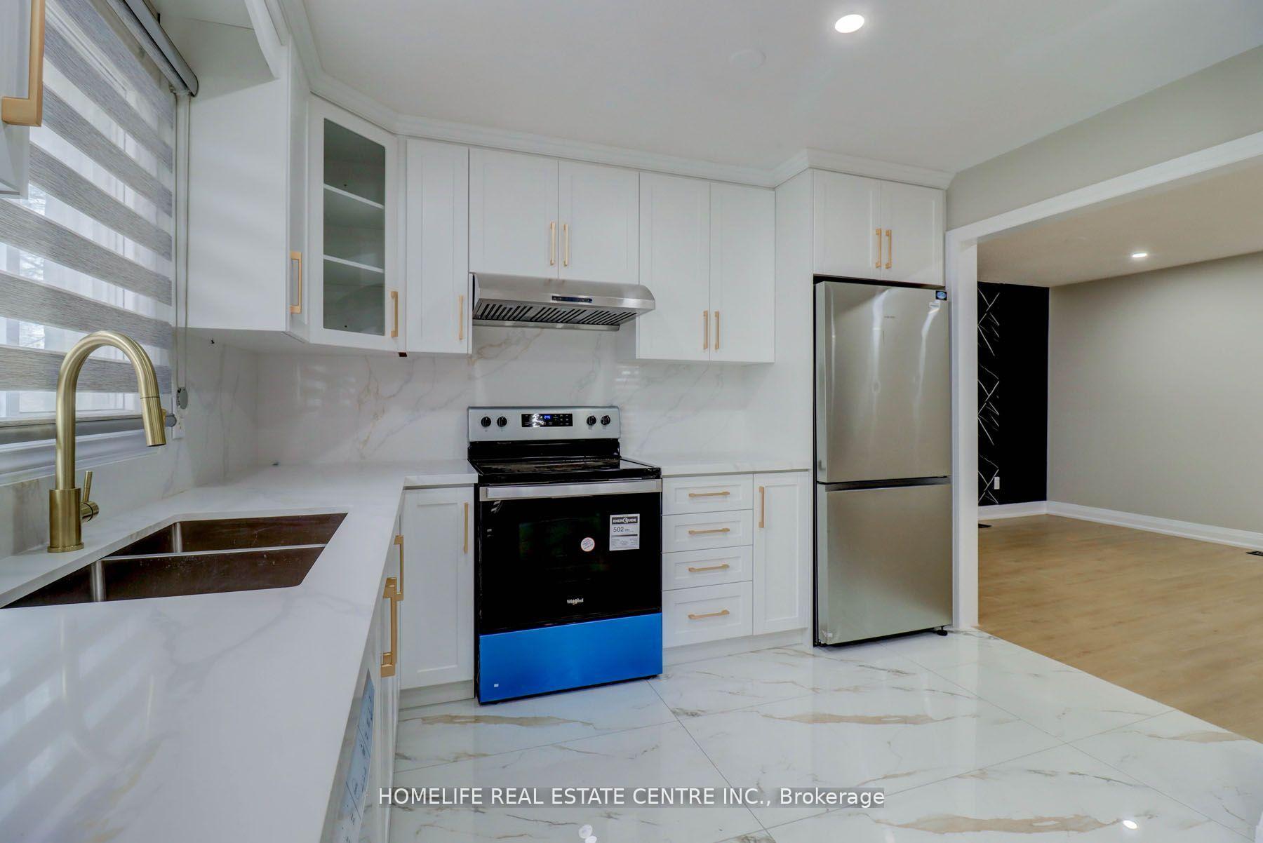 Photo 10 of 240 Bayfield Street, Barrie, Queen's Park — HOMEH