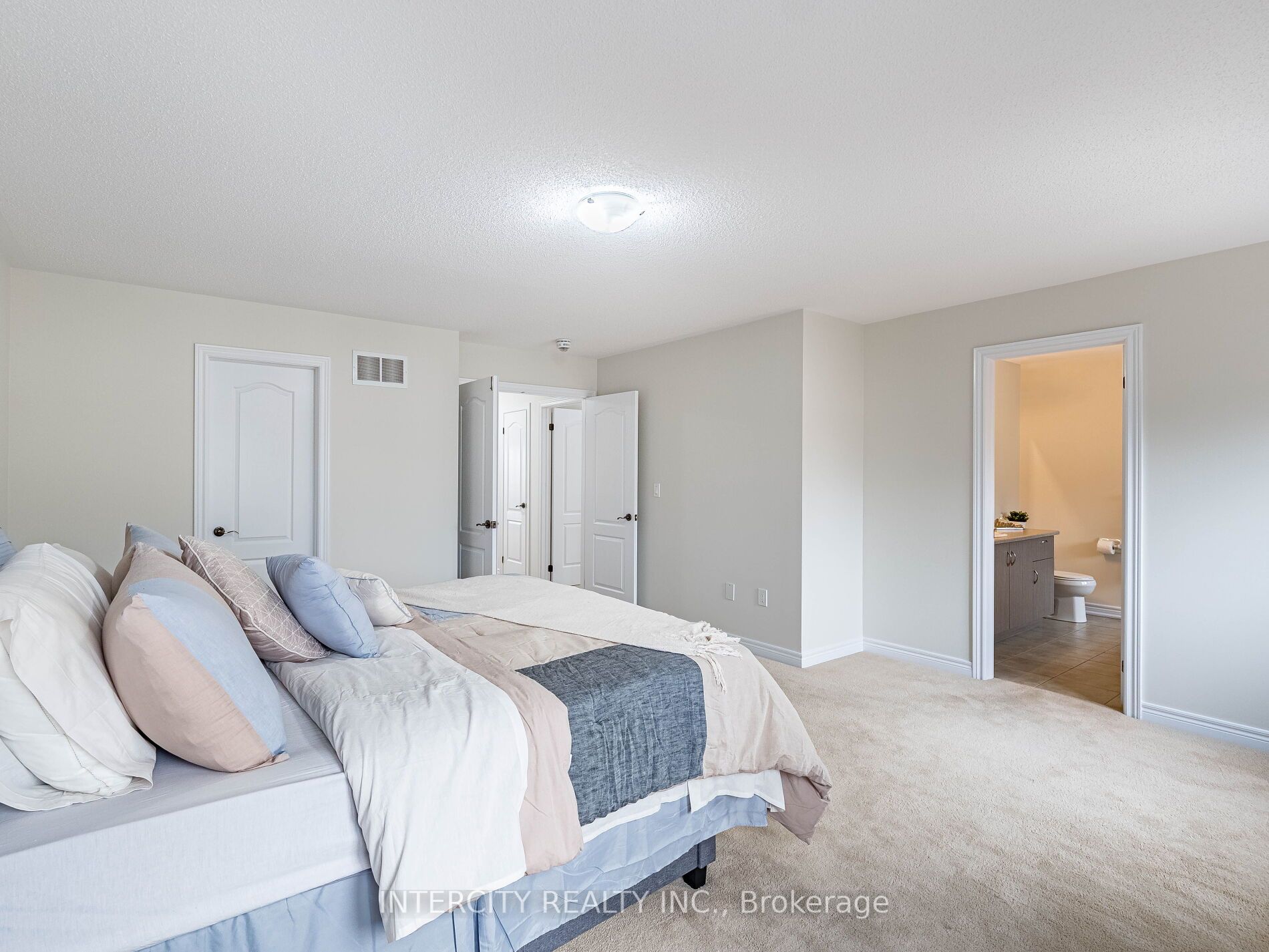 Photo 73 of 27 Exton Road, Brampton, Credit Valley — HOMEH