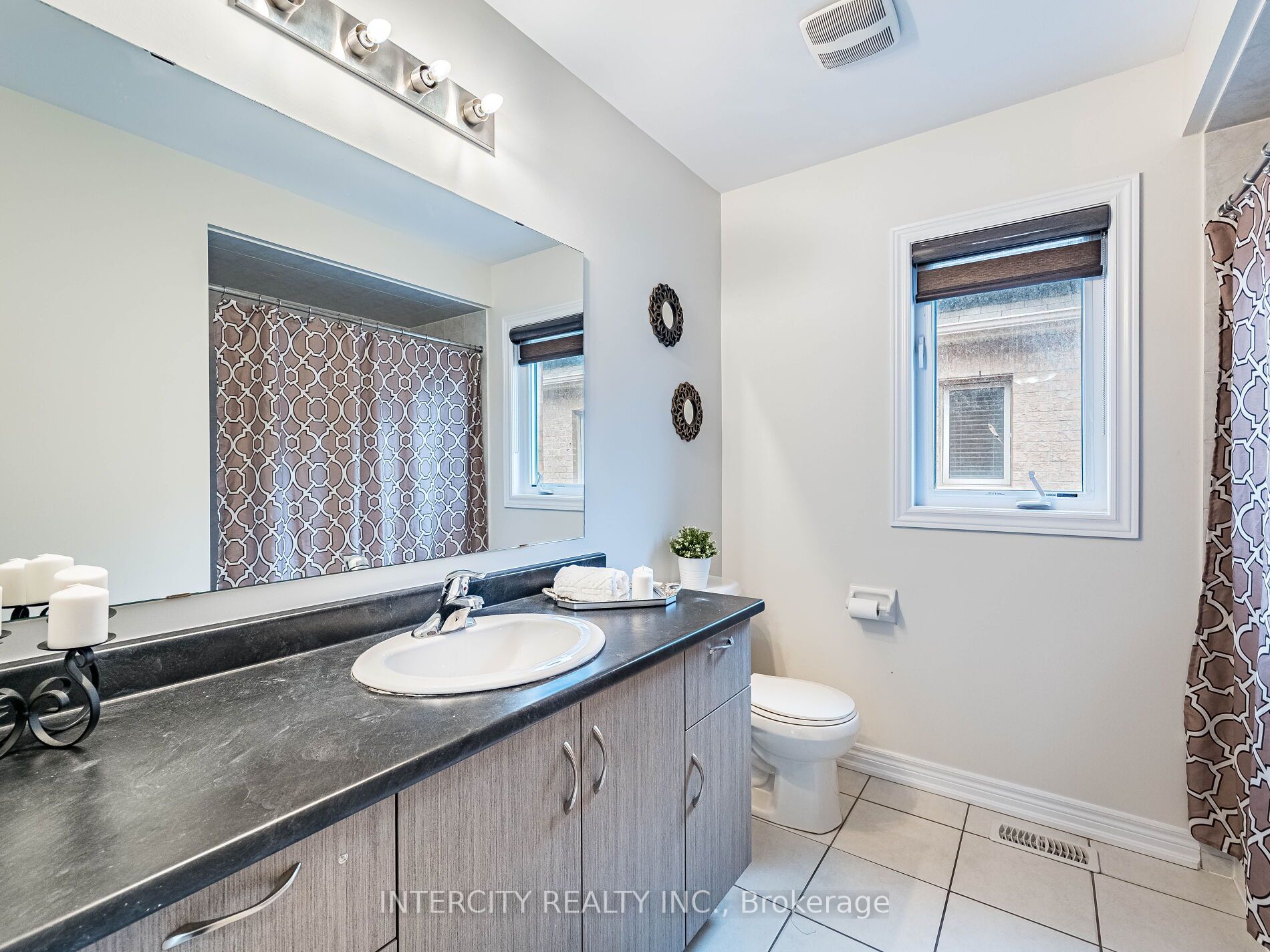 Photo 82 of 27 Exton Road, Brampton, Credit Valley — HOMEH