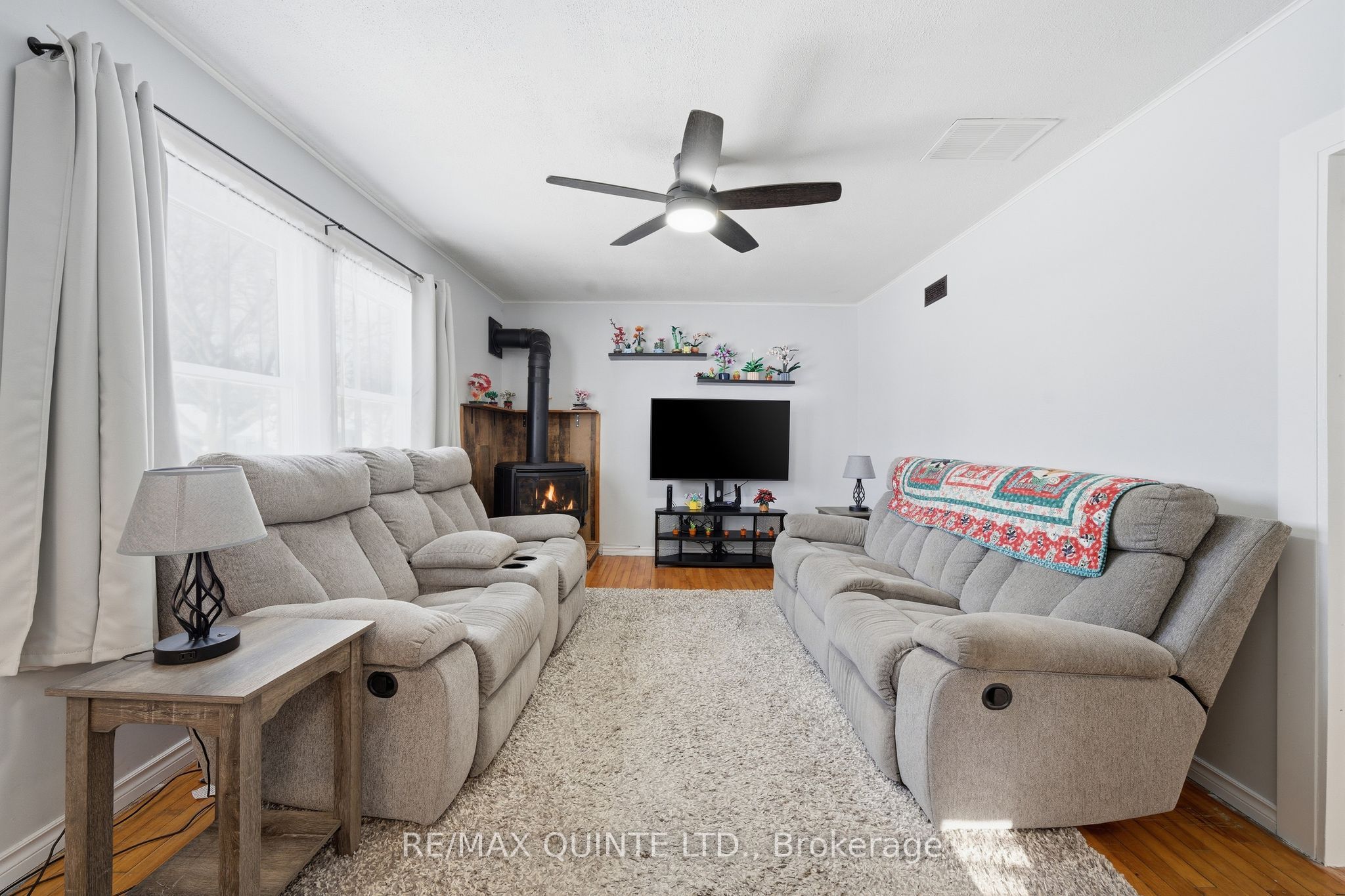 Photo 41 of 35 Kerr Crescent, Quinte West, Trenton Ward — HOMEH